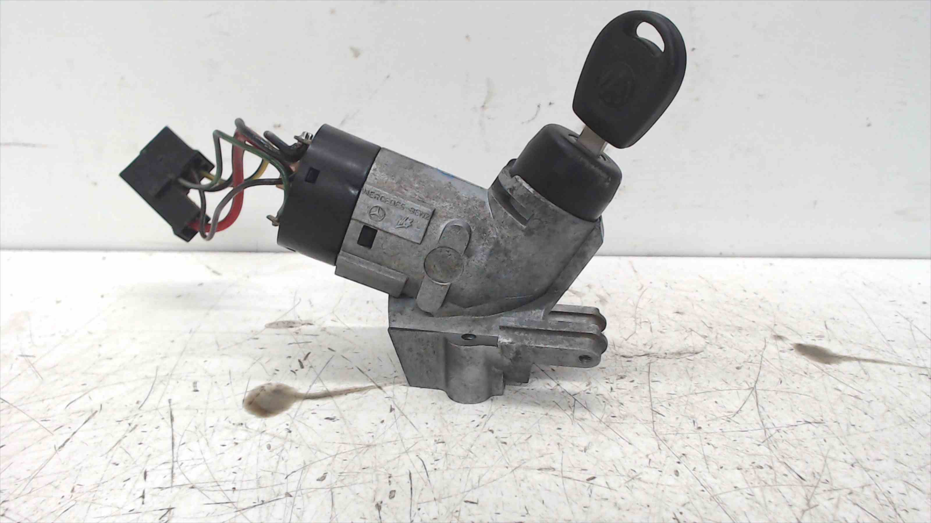 SEAT LT 2 generation (1996-2006) Ignition Lock 0005458108 24311455