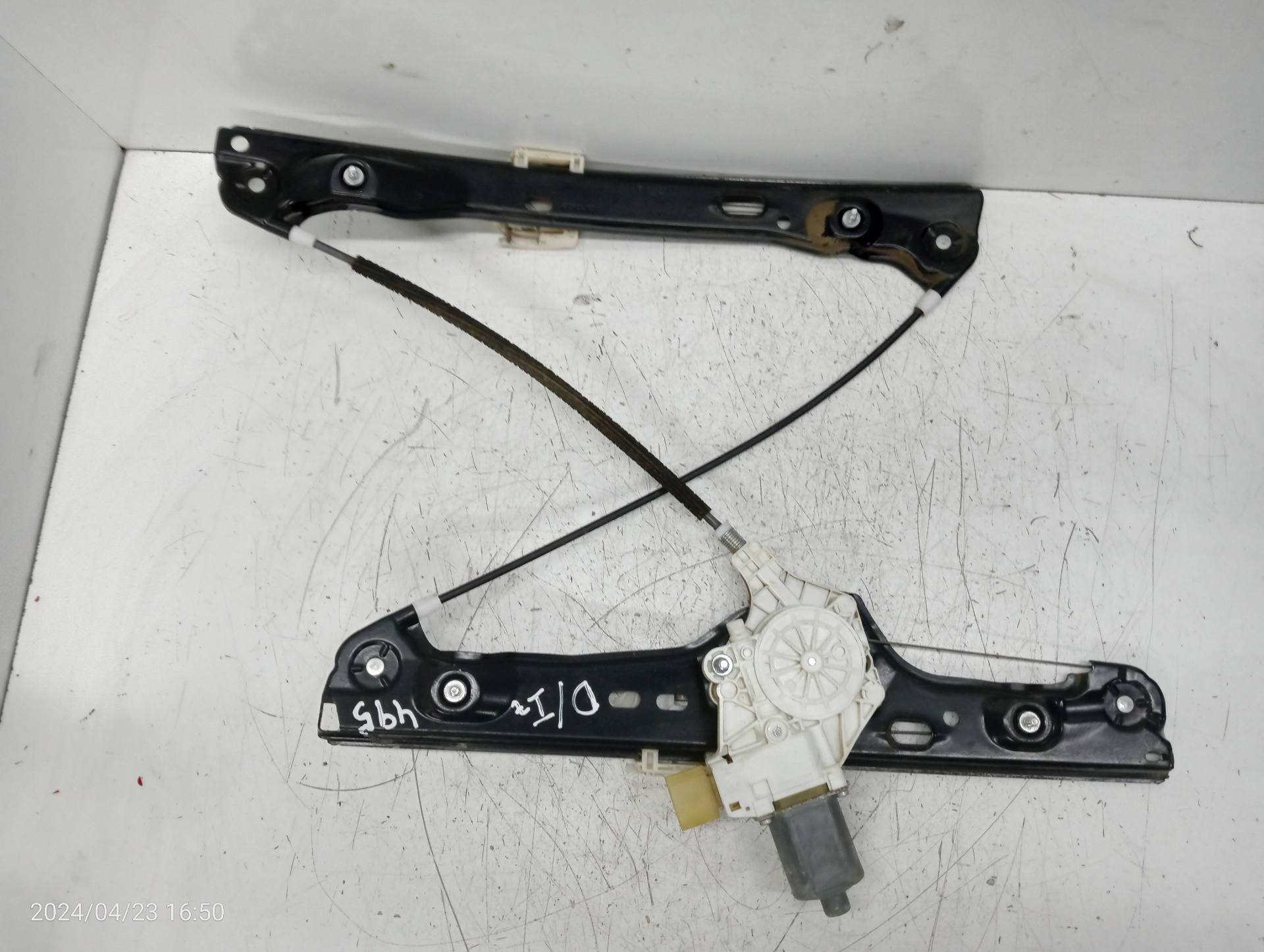 BMW 3 Series E90/E91/E92/E93 (2004-2013) Front Right Door Window Regulator 7140588 25407214