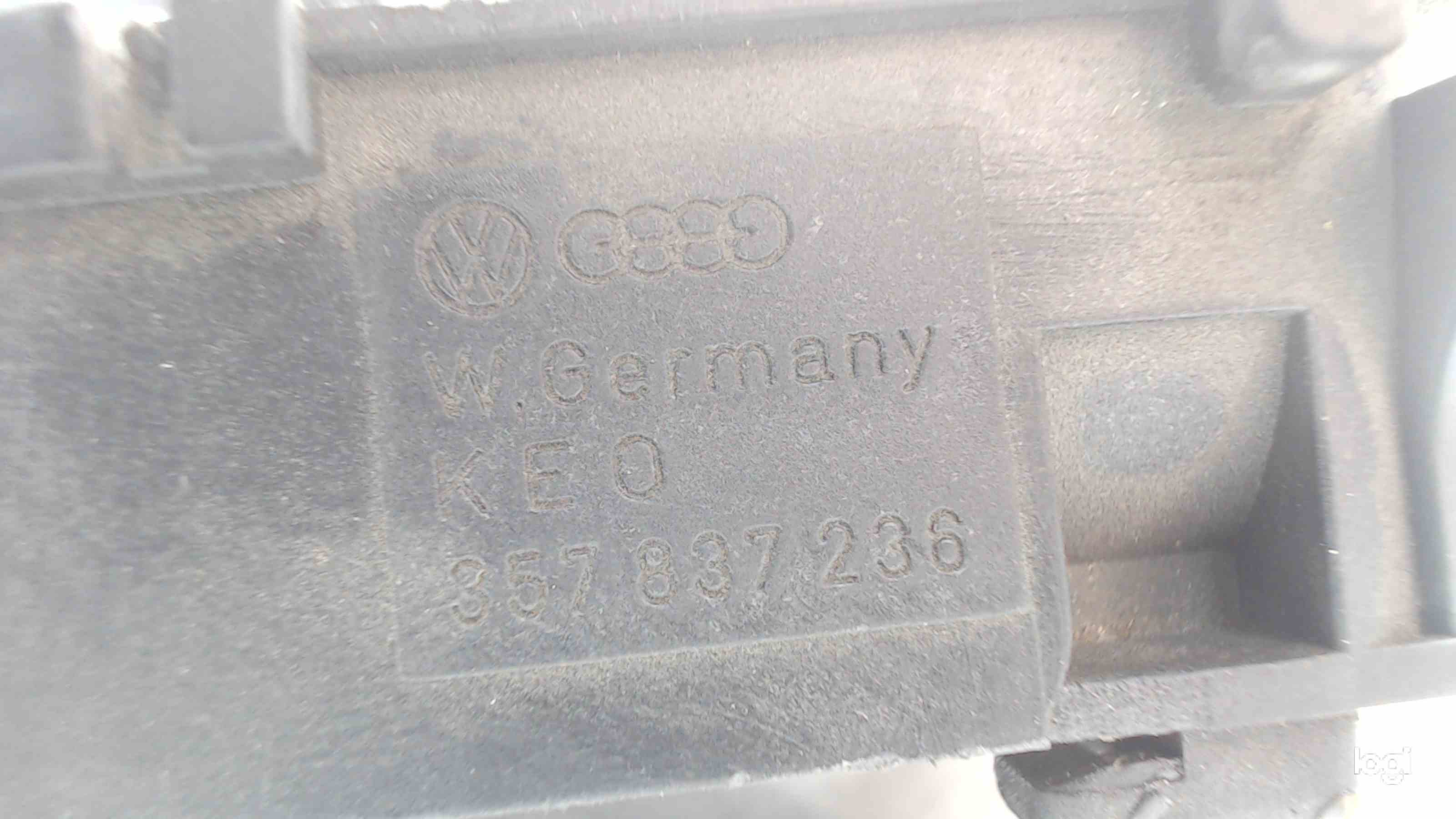 VOLKSWAGEN Passat B3 (1988-1993) Rear right door outer handle 357837236 24687130