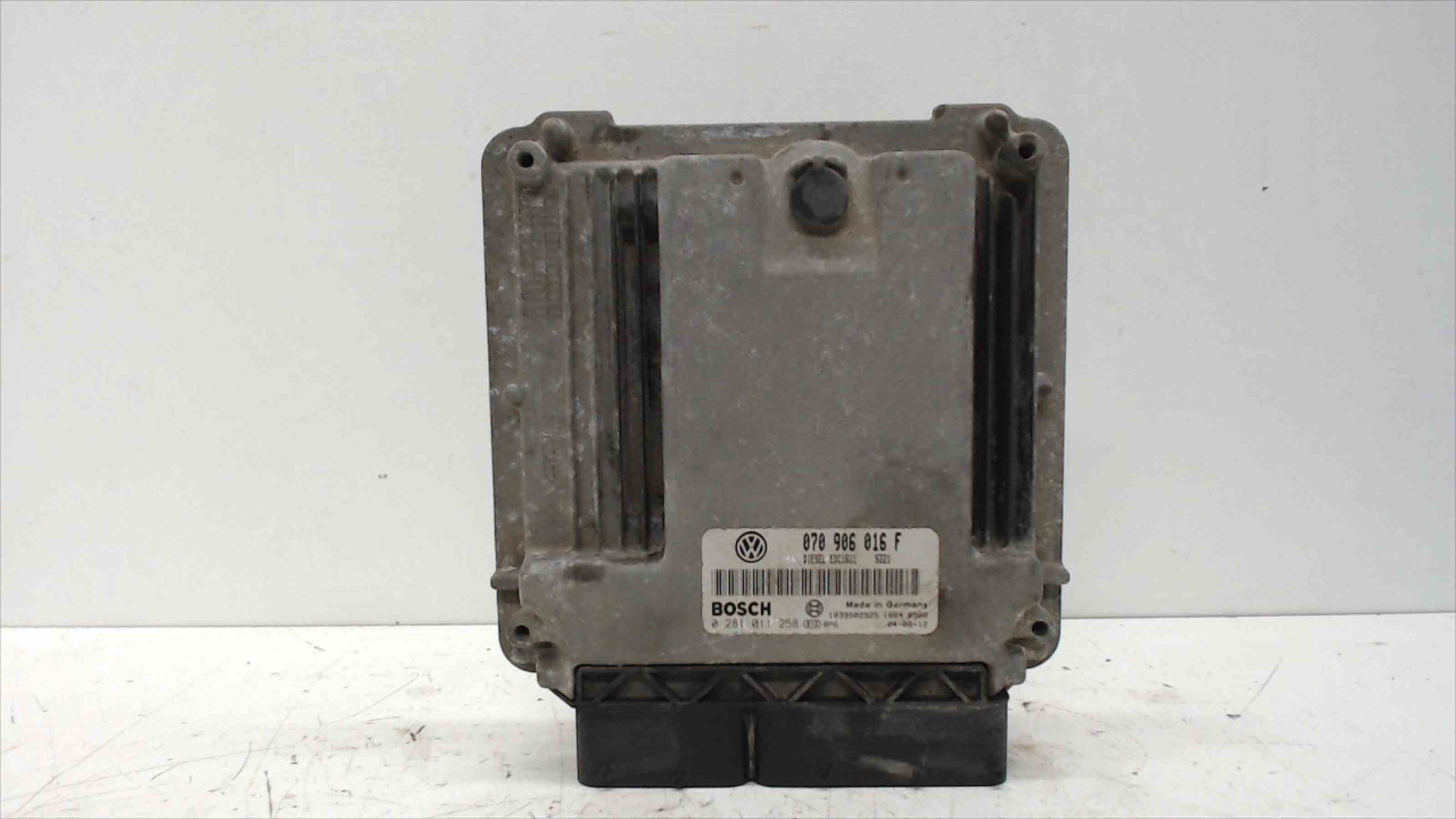 VOLKSWAGEN Touareg 1 generation (2002-2010) Engine Control Unit ECU 070906016, 0281011258 22539109