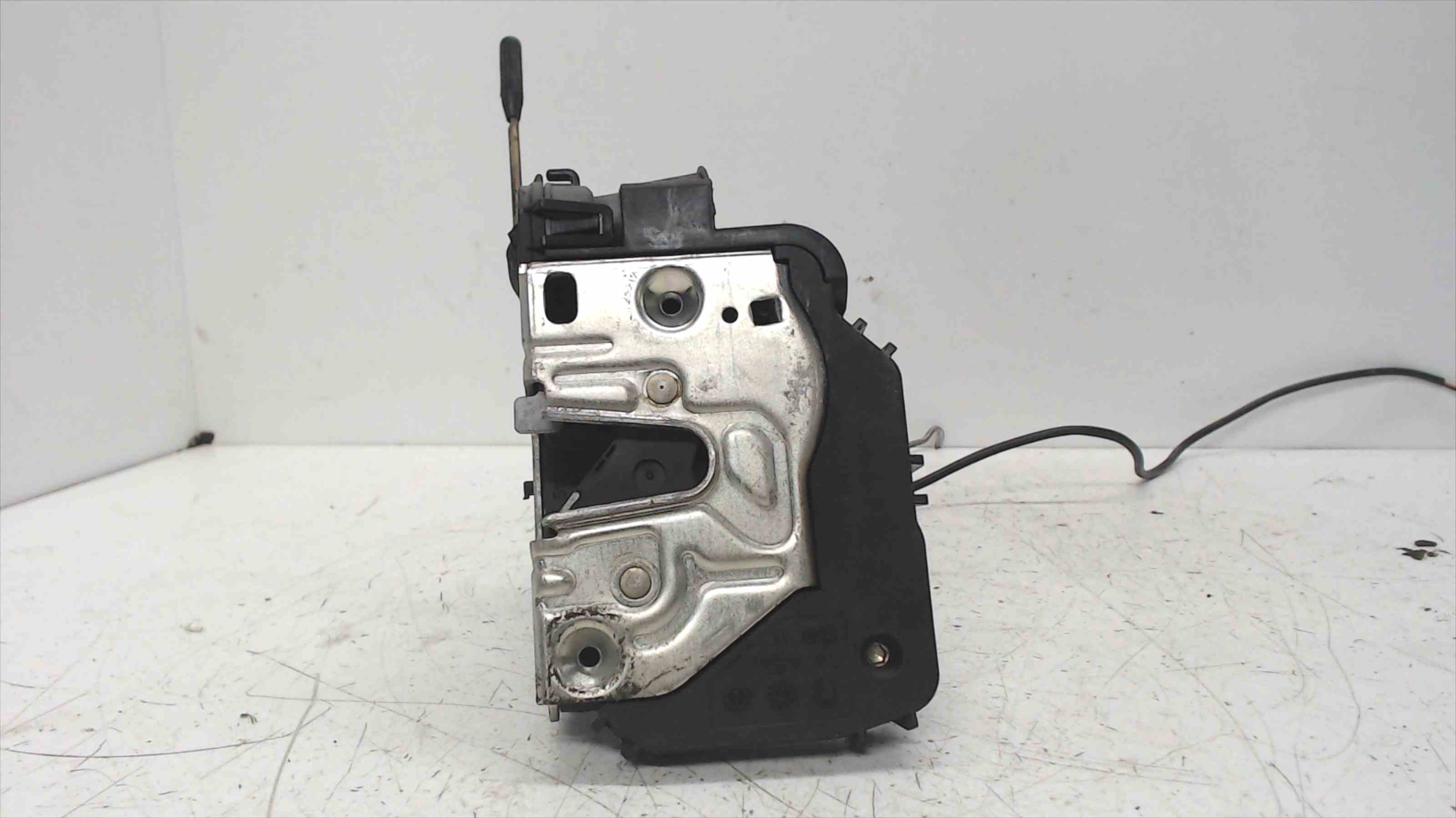 MERCEDES-BENZ C-Class W203/S203/CL203 (2000-2008) Front Right Door Lock 2037200435 24691916