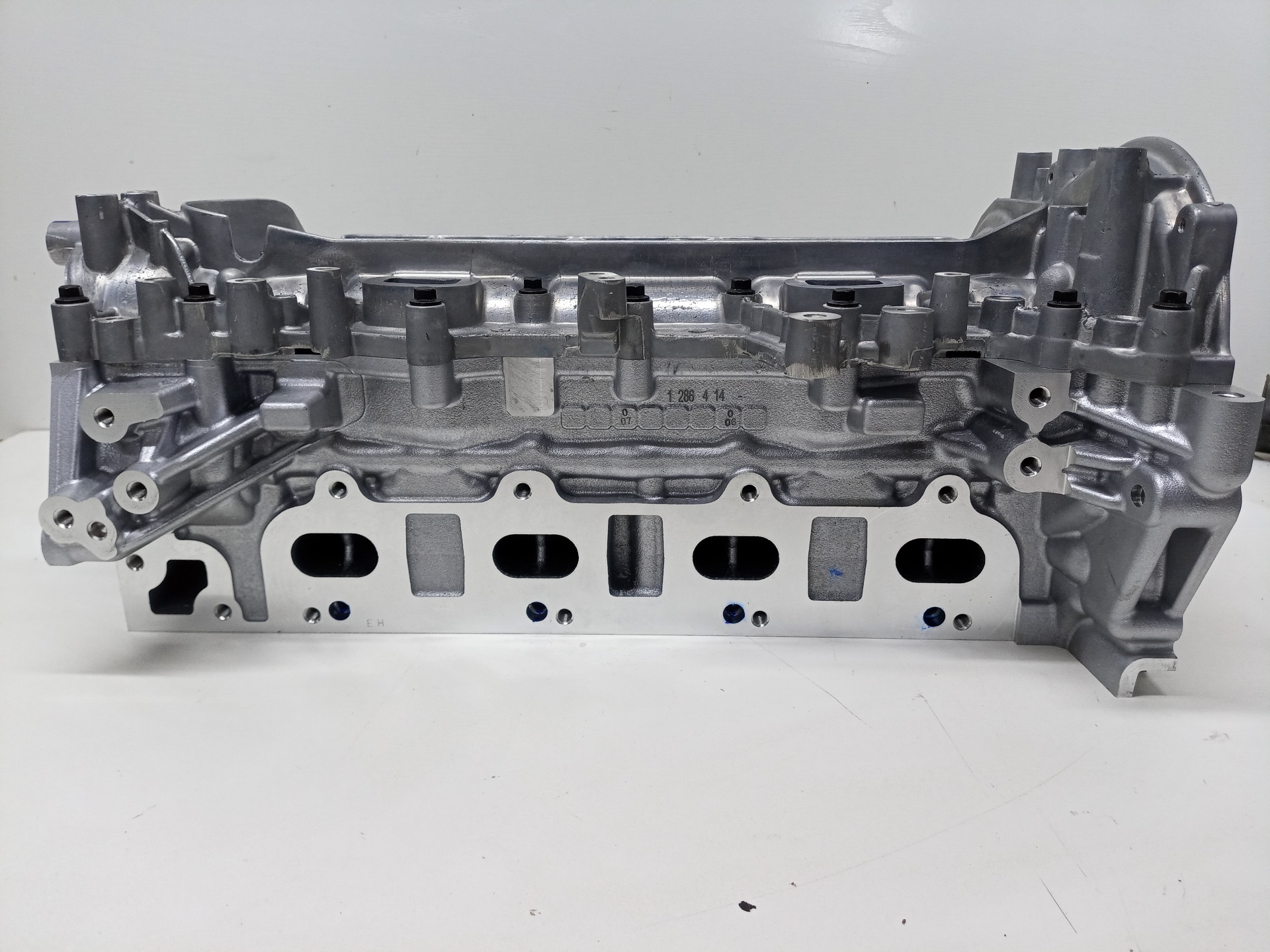 RENAULT Master 3 generation (2010-2023) Engine Cylinder Head M9T 25365750