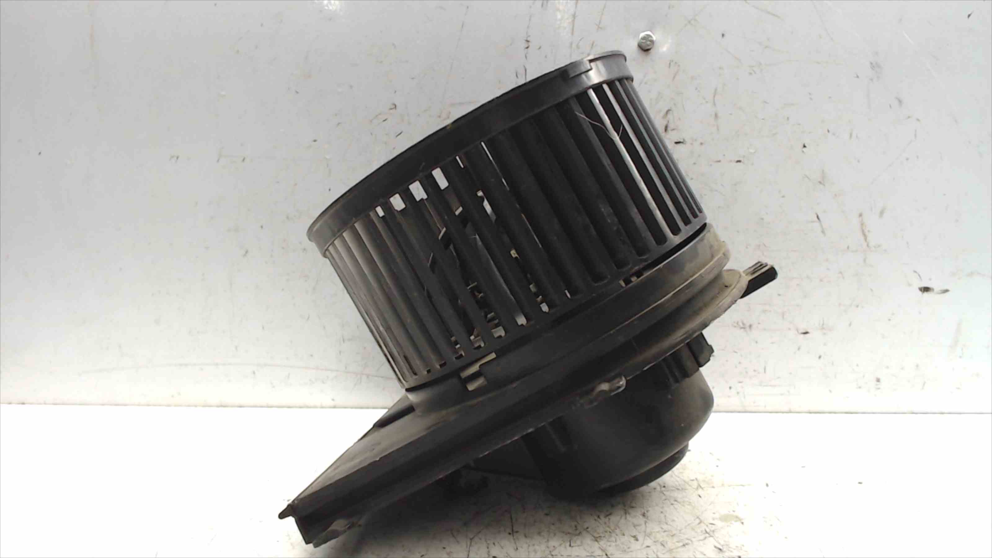 AUDI Spider 916 (1995-2006) Heater Blower Fan H35657880 24688087