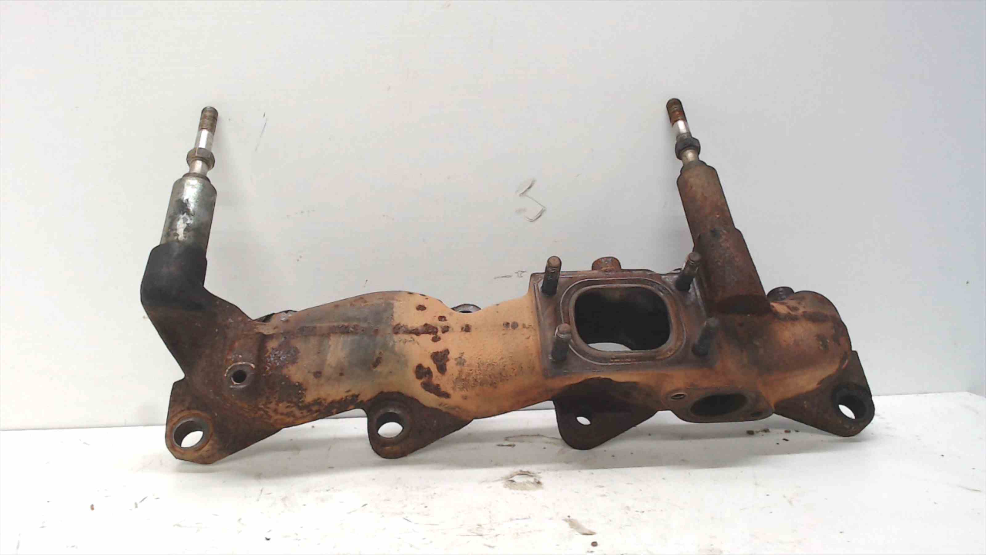 VAUXHALL Discovery 2 generation (1998-2004) Exhaust Manifold D21L 22539376