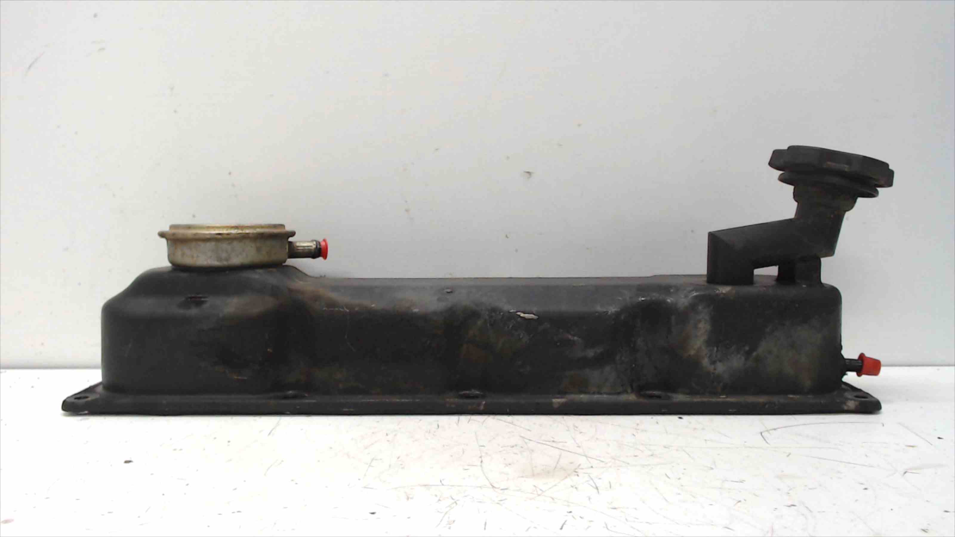 MERCEDES-BENZ Valve Cover TD25TI 24690054