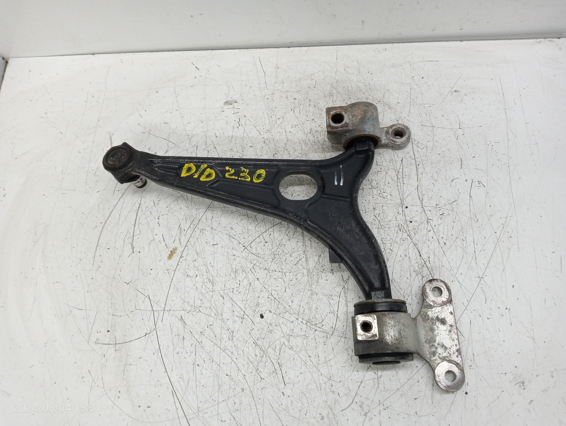 PEUGEOT 807 1 generation (2002-2012) Front Right Arm 3521S0 25357568