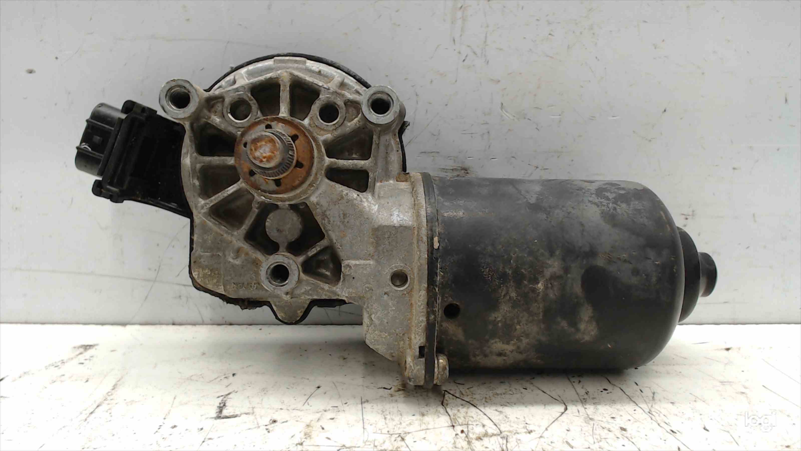 TOYOTA RAV4 2 generation (XA20) (2000-2006) Front vindusviskermekanisme 8511042130 24685877