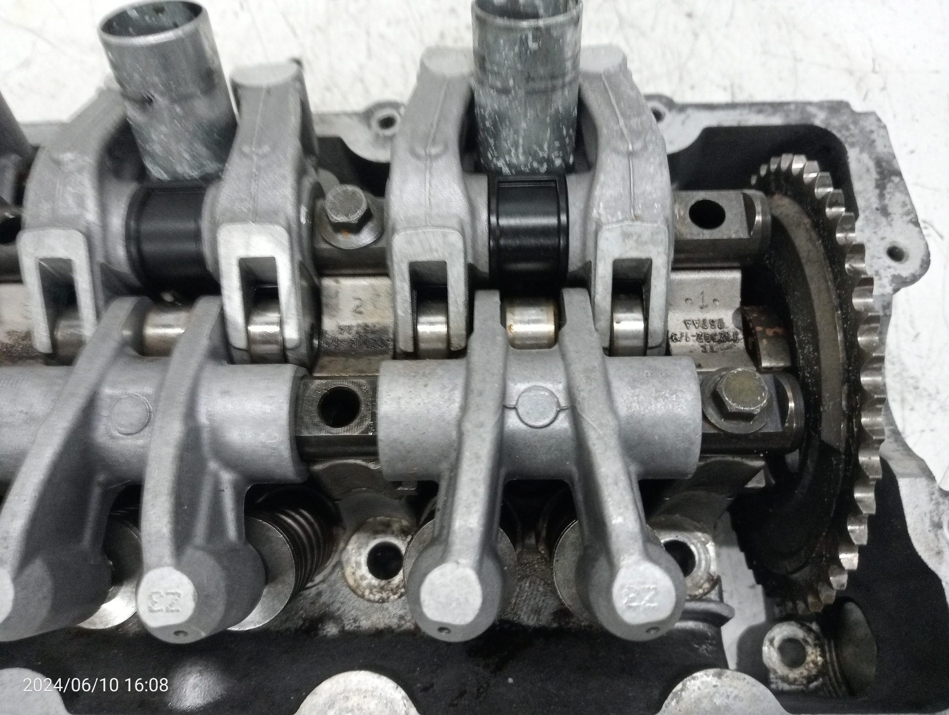 MINI Cooper R50 (2001-2006) Engine Cylinder Head 04777751AB 25353752