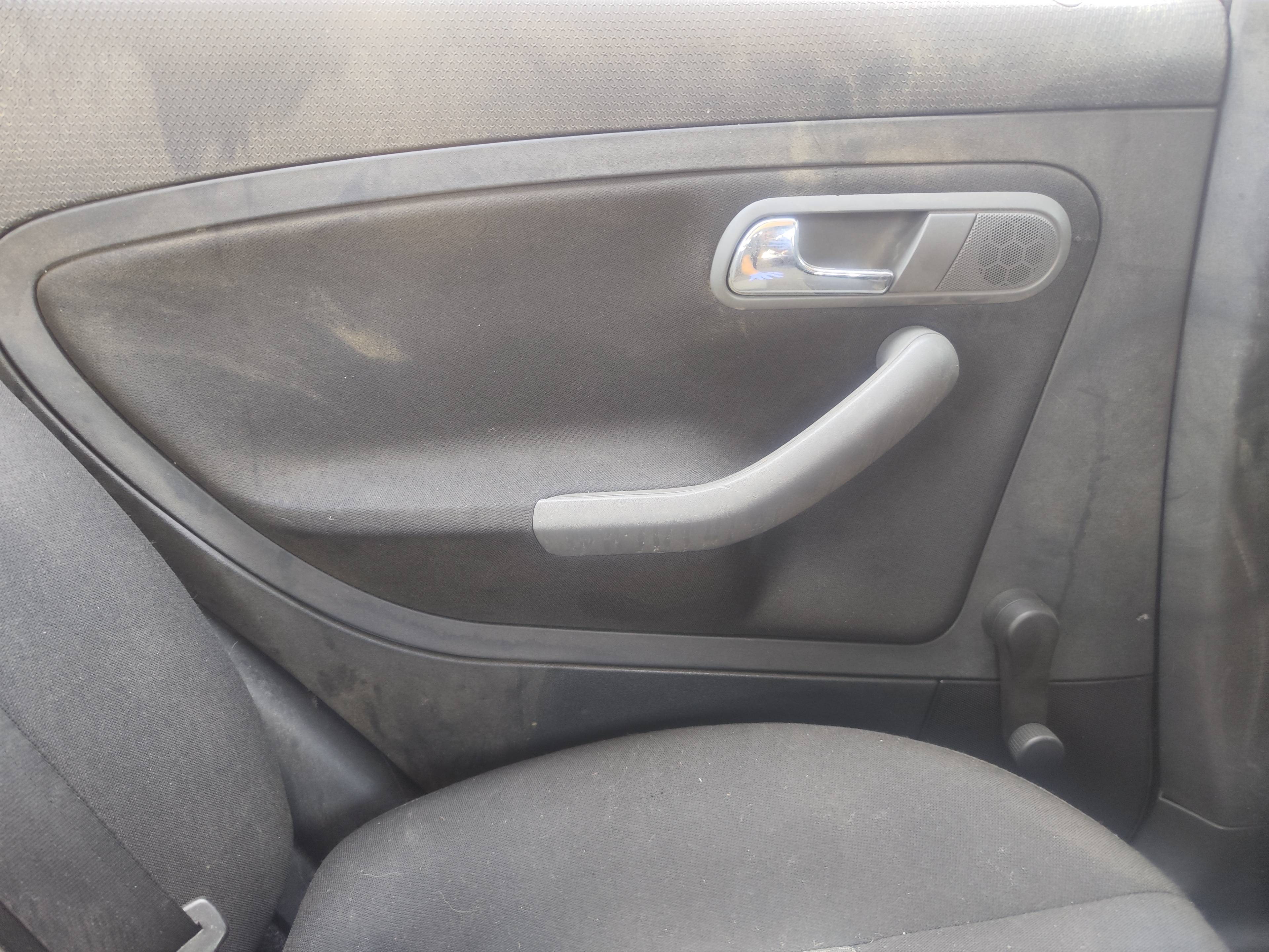 SEAT Cordoba 2 generation (1999-2009) Rear Left Door Molding 24691329