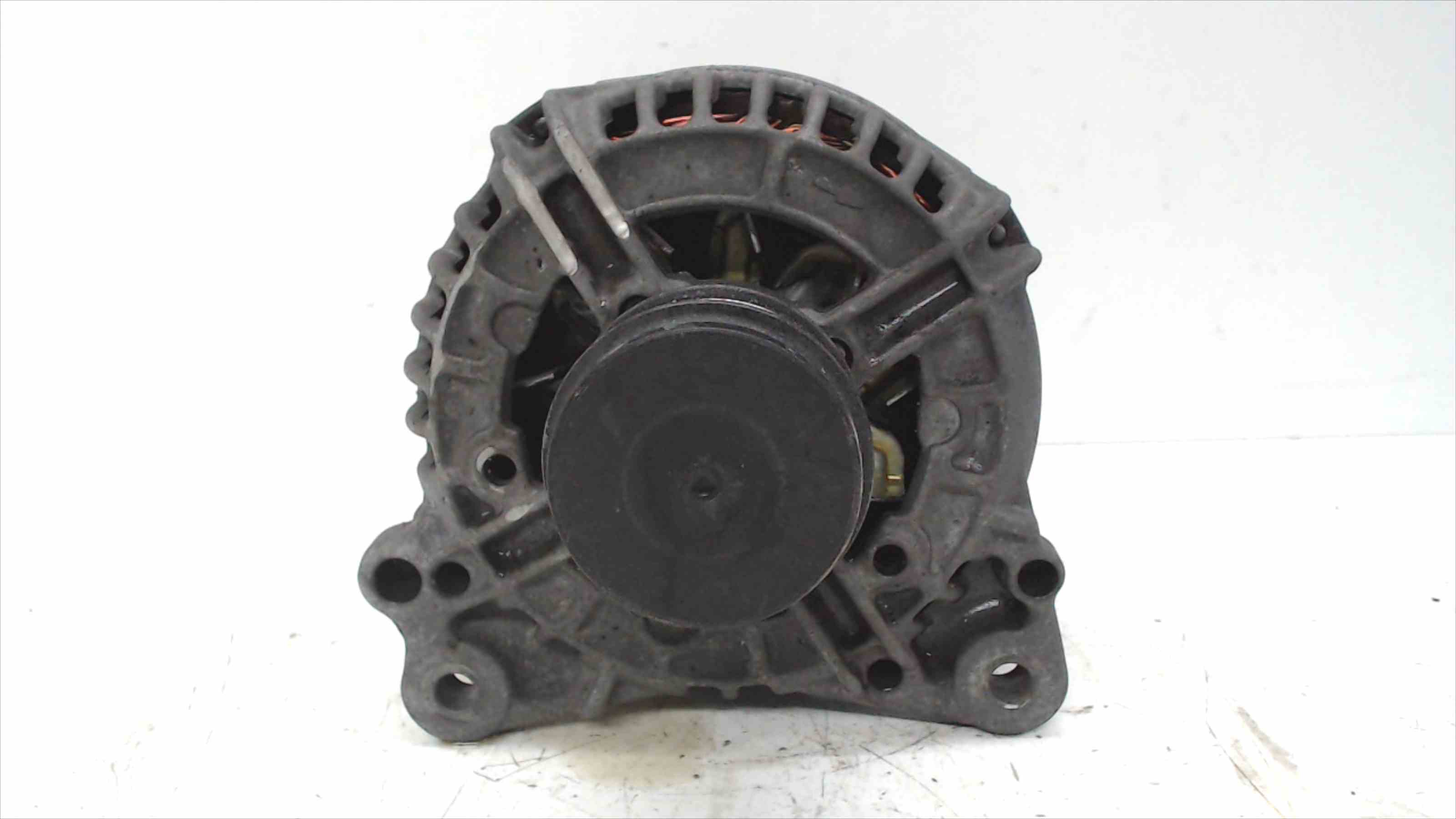 VOLKSWAGEN Passat B5 (1996-2005) Alternator 028903031 24690442