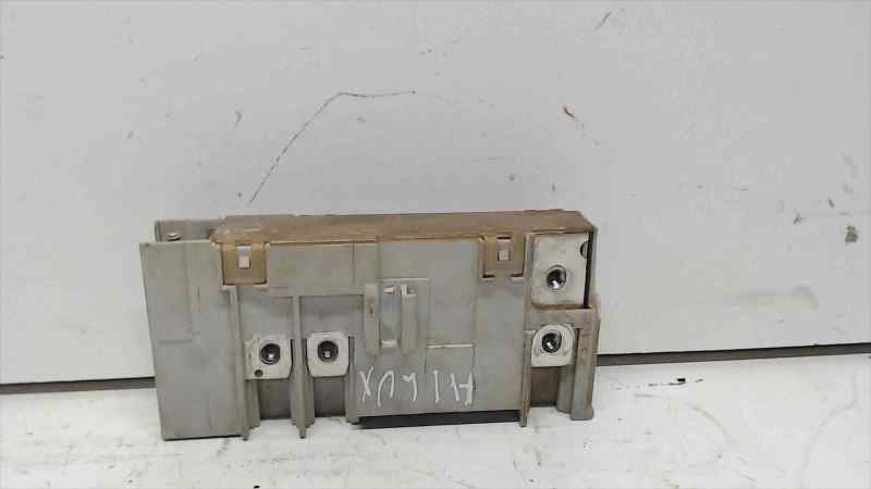 TOYOTA Hilux 7 generation (2005-2015) Fuse Box 2KDFTV 24681121