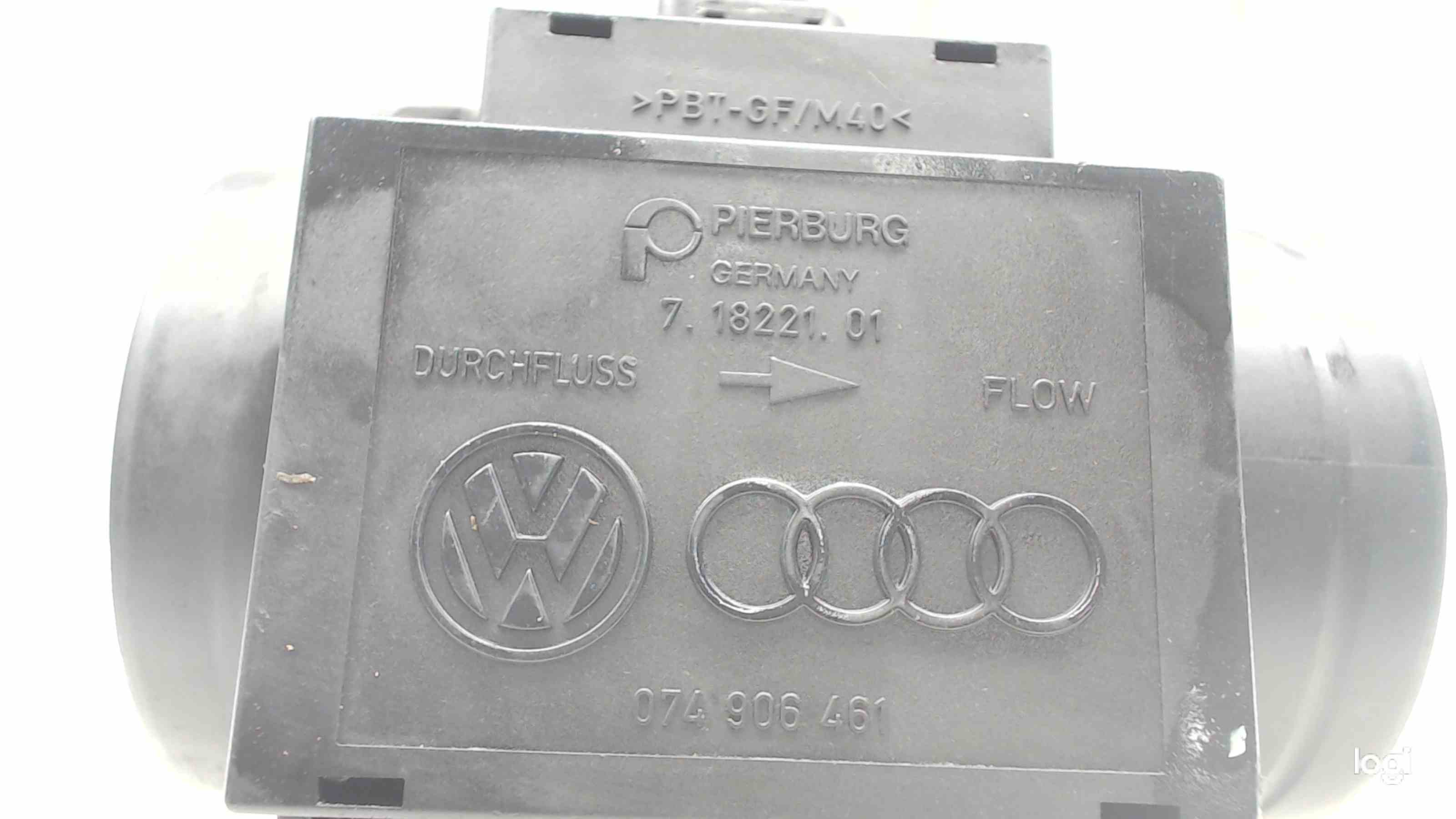 AUDI A4 B5/8D (1994-2001) Levegőáram-érzékelő, MAF 71822101 24687481