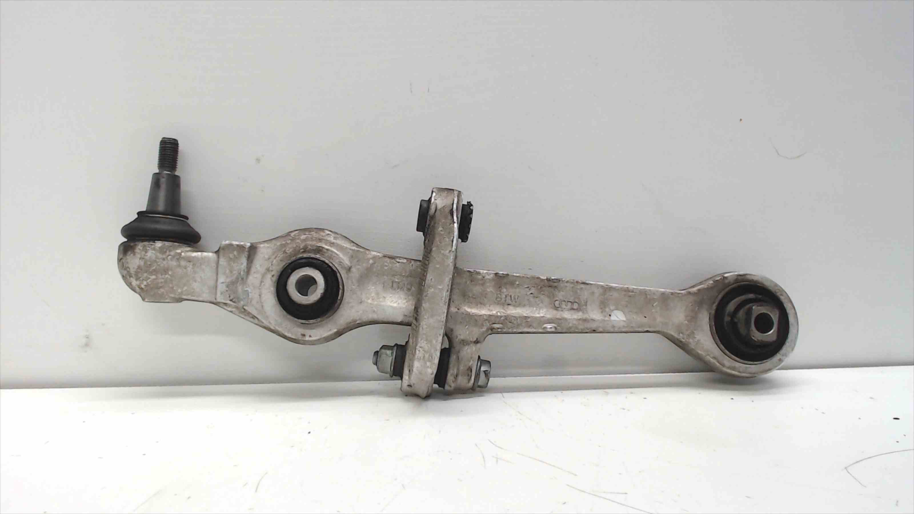 AUDI A6 C5/4B (1997-2004) Front Right Arm 4B3407151 24689013