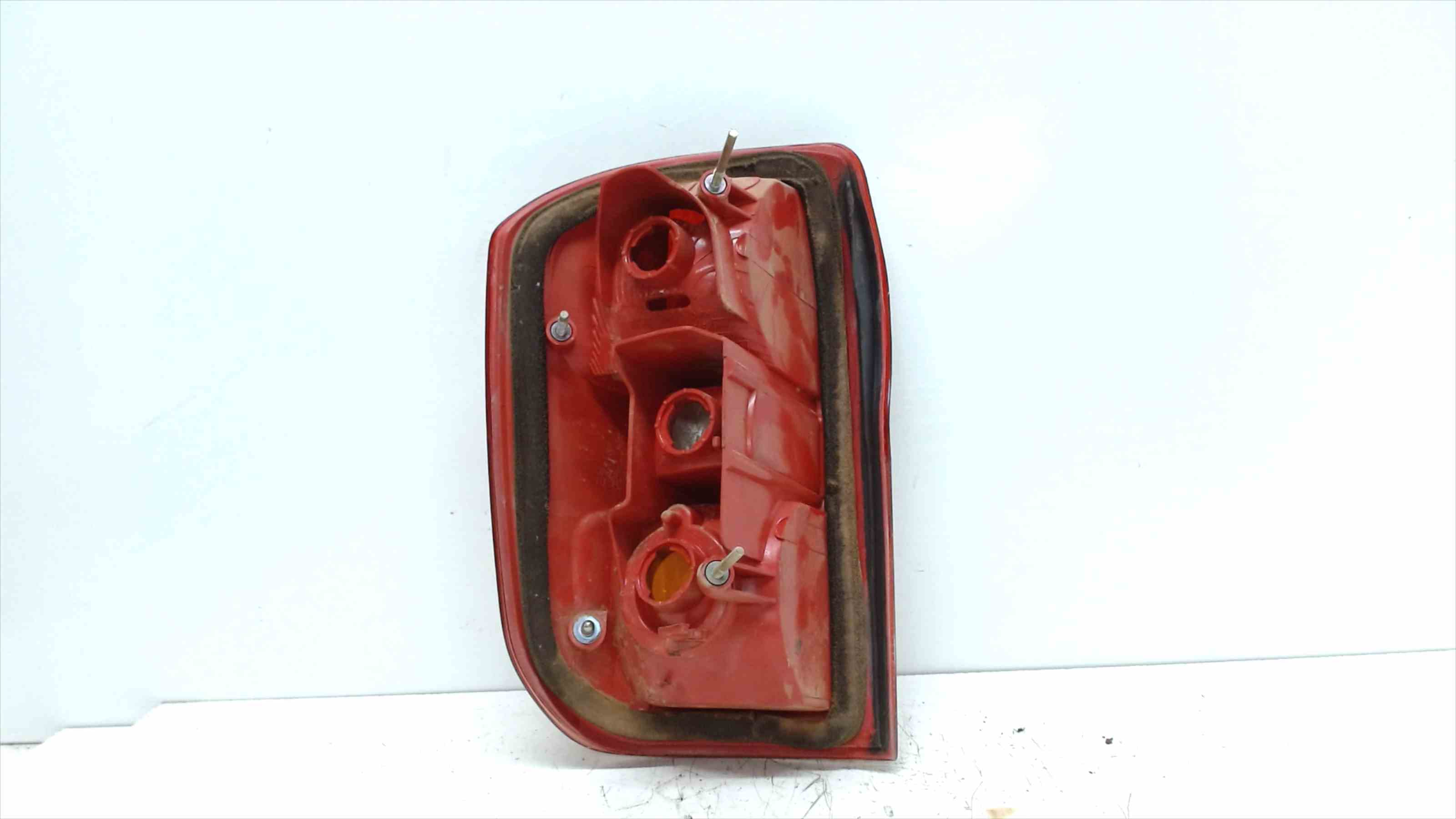 MERCEDES-BENZ Rear Right Taillight Lamp 265553S20A 24685834