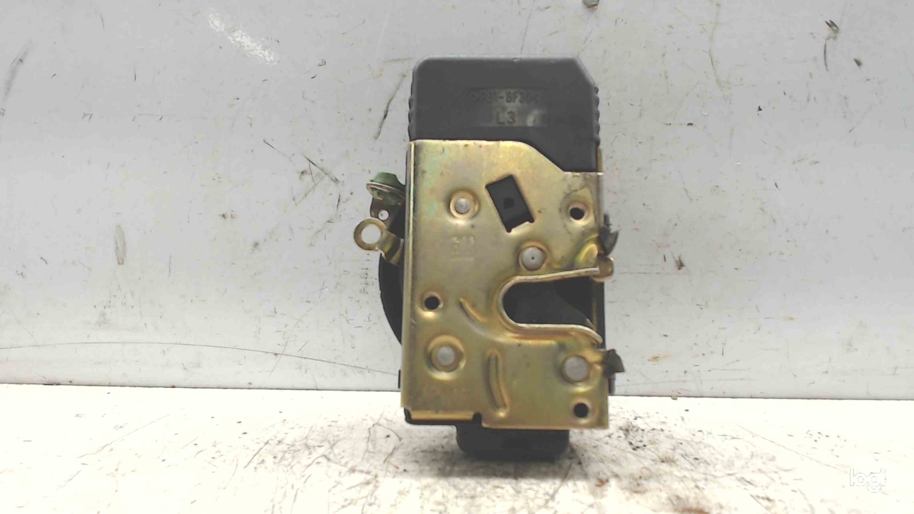 OPEL Vectra B (1995-1999) Front Left Door Lock 90585021 24686666