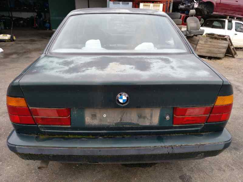 BMW 5 Series E34 (1988-1996) Kitos variklio skyriaus detalės M50B206S1 22538827