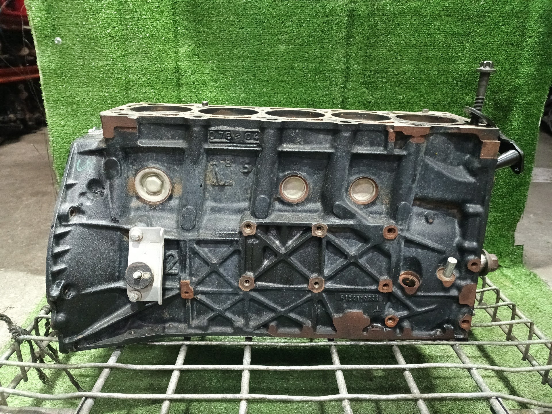 MERCEDES-BENZ 2 generation (2003-2012) Engine Block 6120110201 24454946