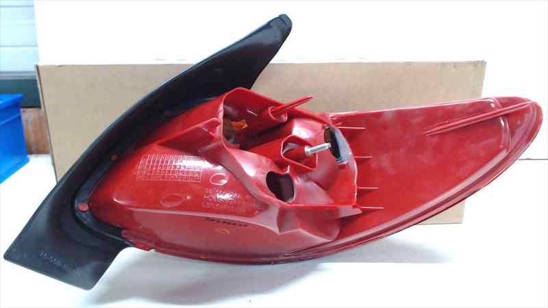 PEUGEOT Rear Left Taillight 6350P1, MATERIALNUEVO 24681337