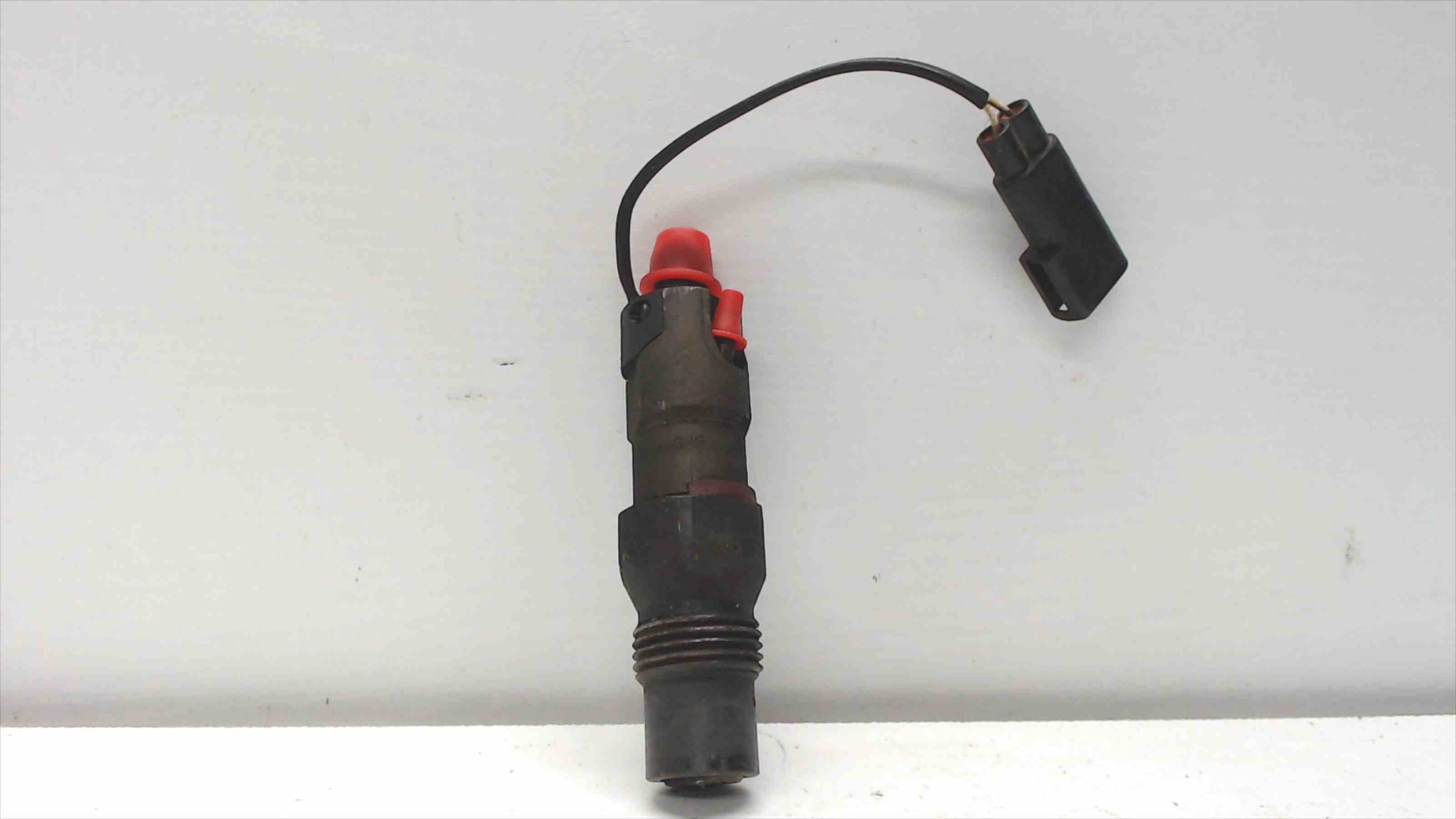 FORD Mondeo 2 generation (1996-2000) Fuel Injector LDC008R01 24687576