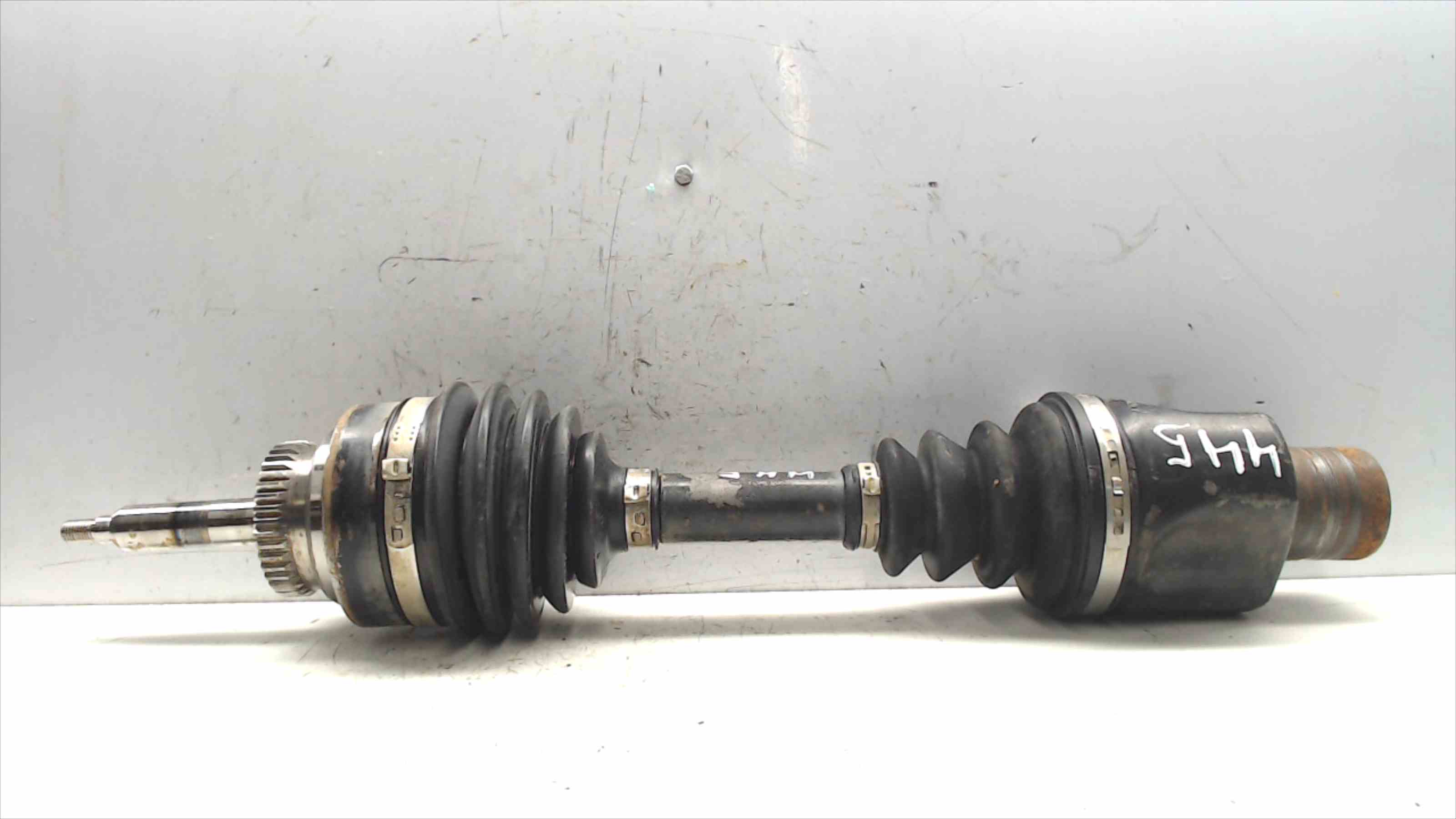 NISSAN Terrano 1 generation (1985-1995) Front Left Driveshaft 3910078G00 26545371