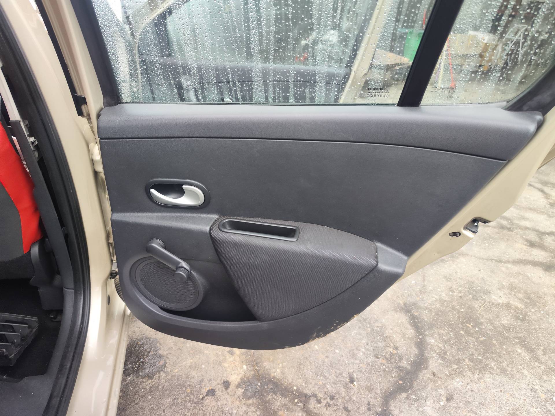 CHEVROLET Clio 2 generation (1998-2013) Bageste højre dørpanel 24692171