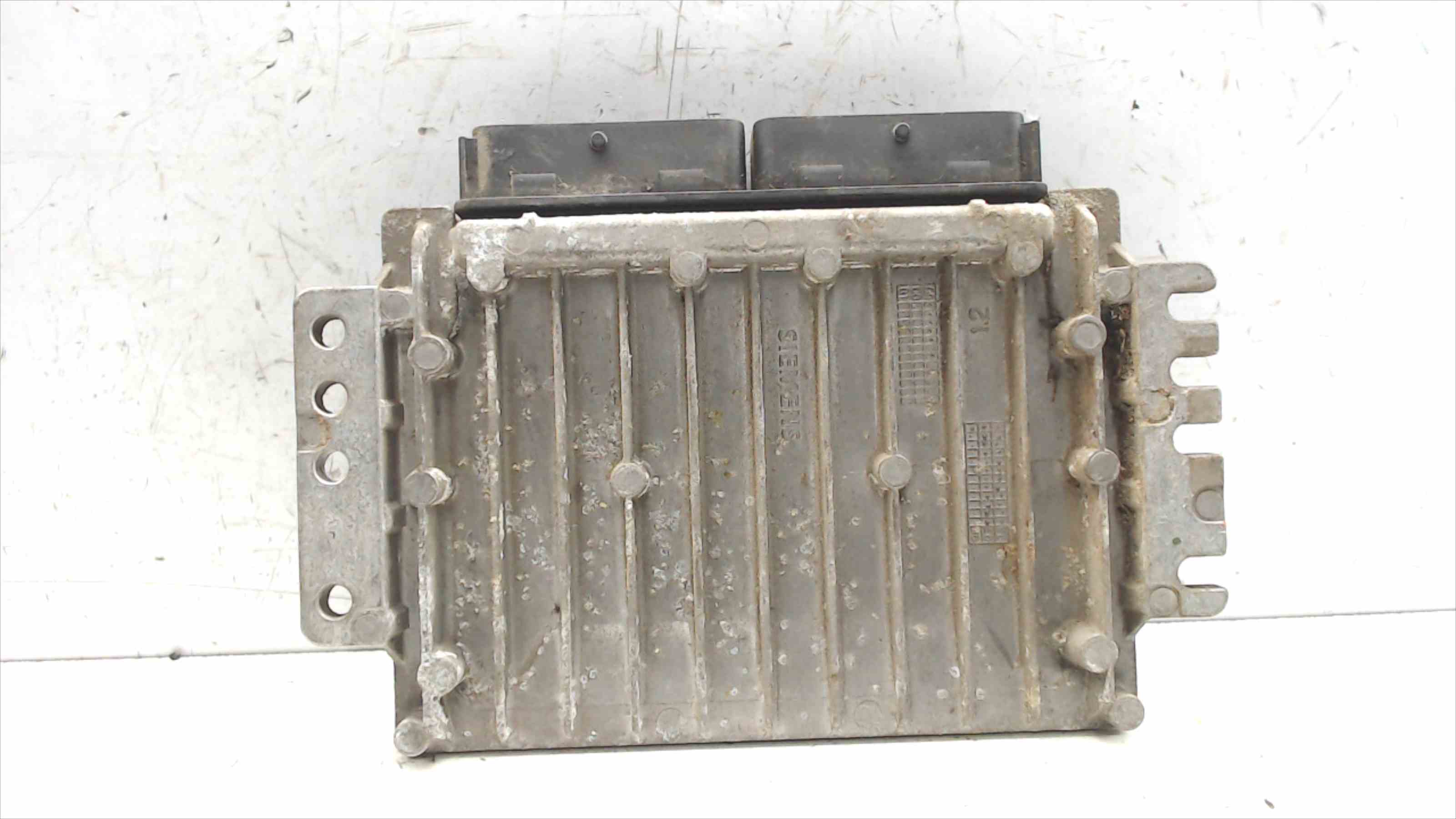 RENAULT Laguna 1 generation (1993-2001) Variklio kompiuteris 8200035705 24687594