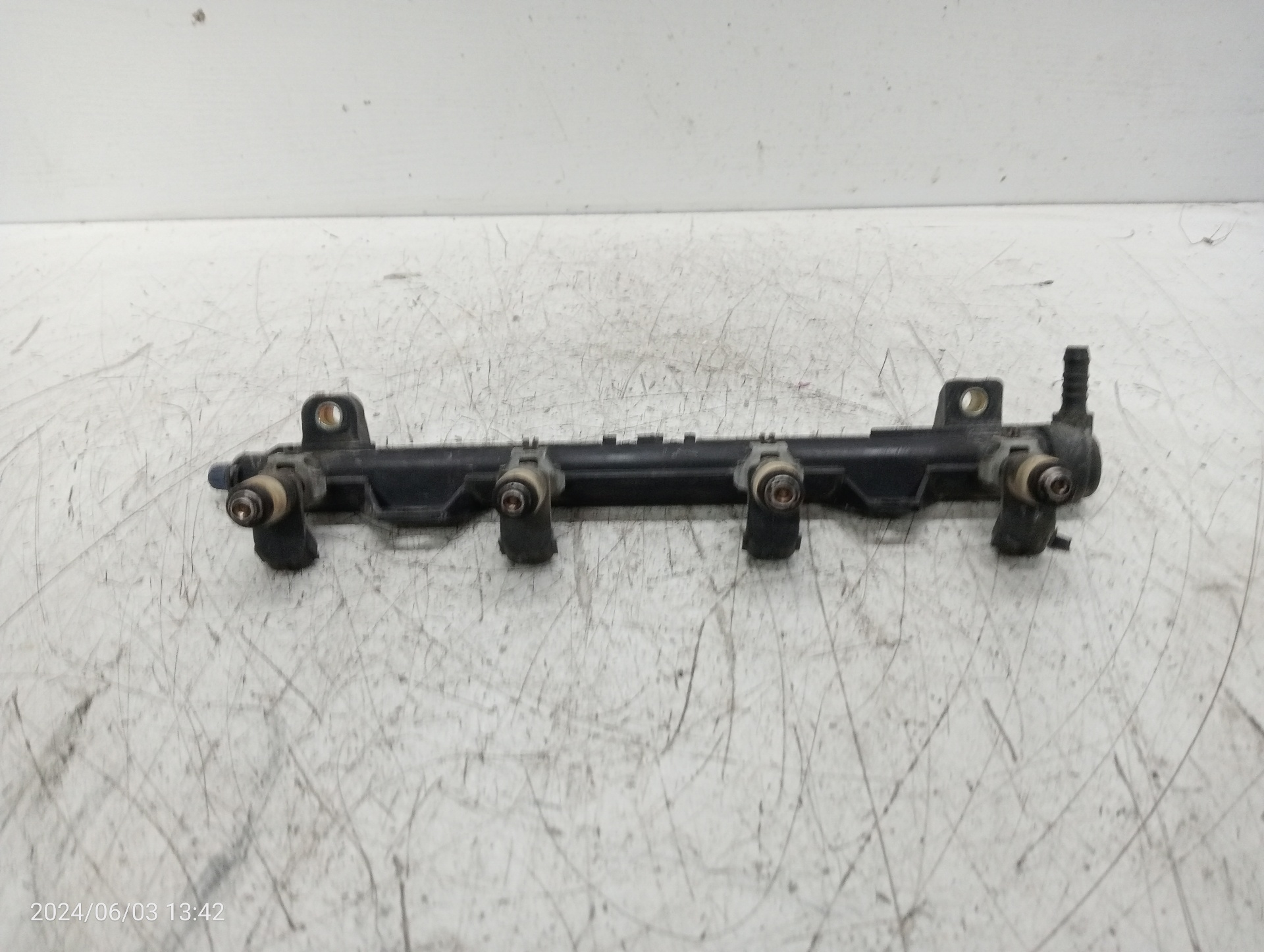 SKODA Fabia 6Y (1999-2007) Fuel Rail 036133320 26481807