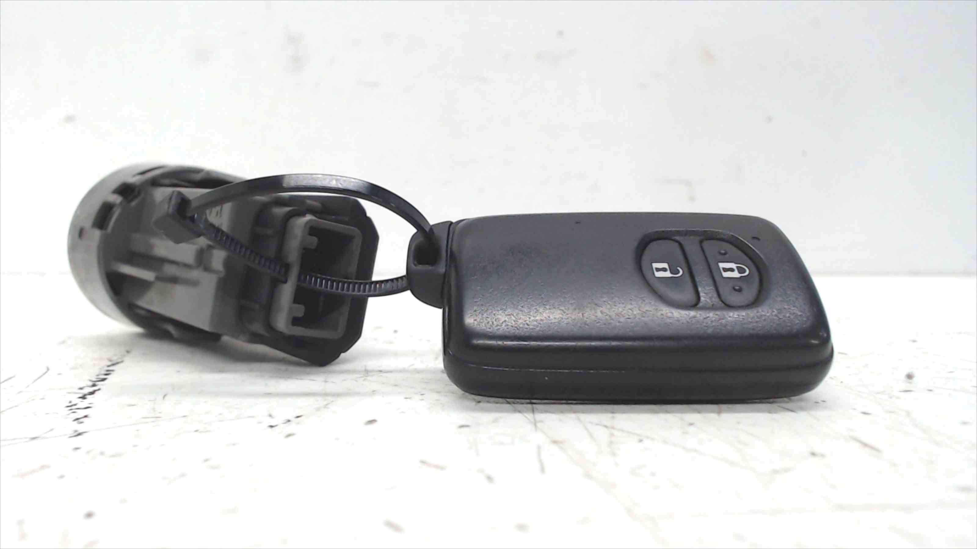 SKODA Prius 3 generation (XW30) (2009-2015) Κλείδωμα ανάφλεξης 2009DJ1026 24691390