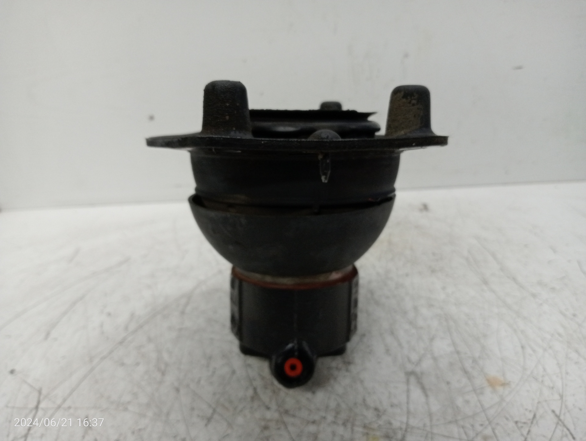 CHEVROLET Front Right Shock Absorber 95666857 25353757