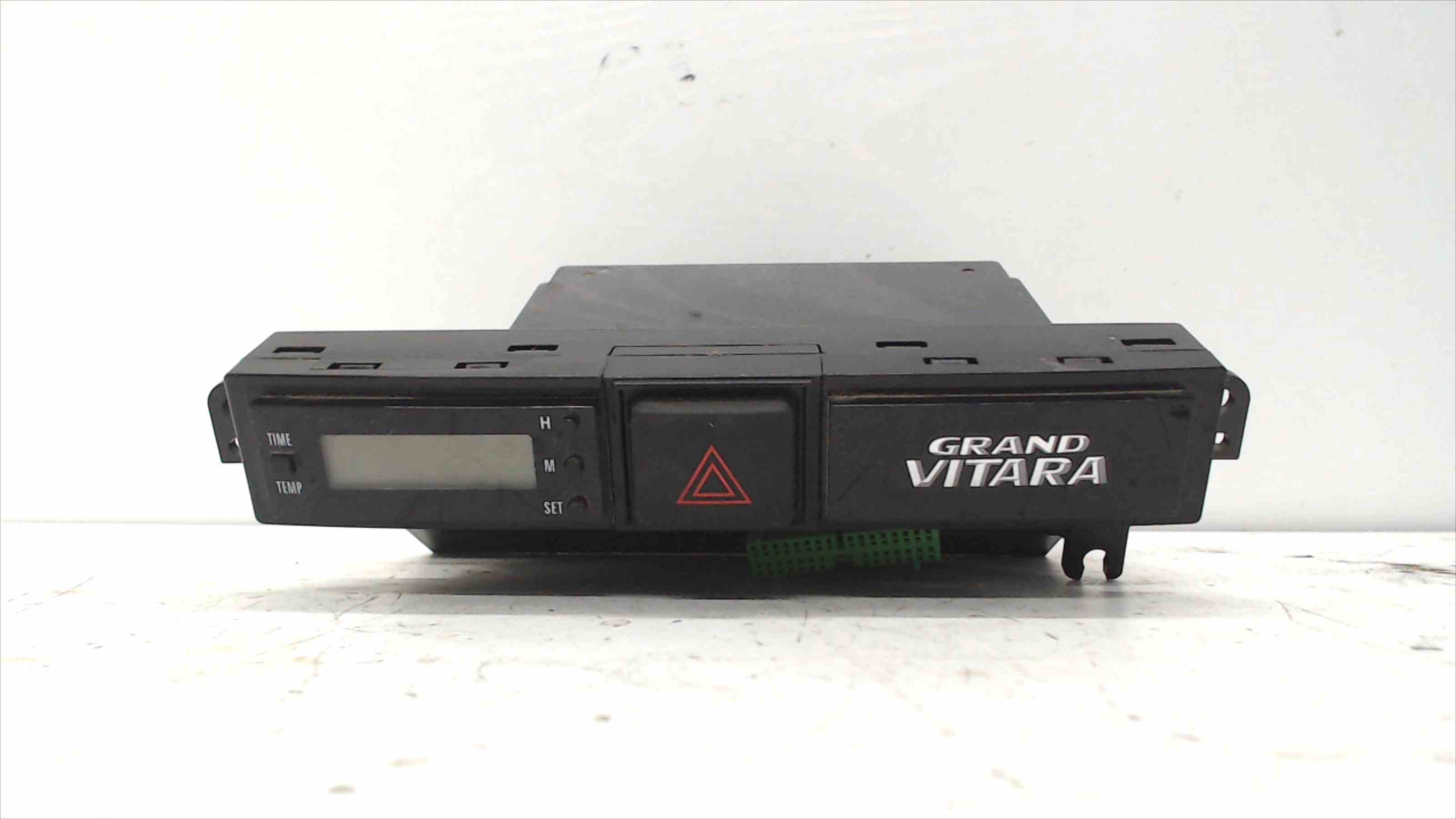 SUZUKI Grand Vitara 1 generation (1998-2006) Avarinio (avarinis) mygtukas 3678052J00 24289320