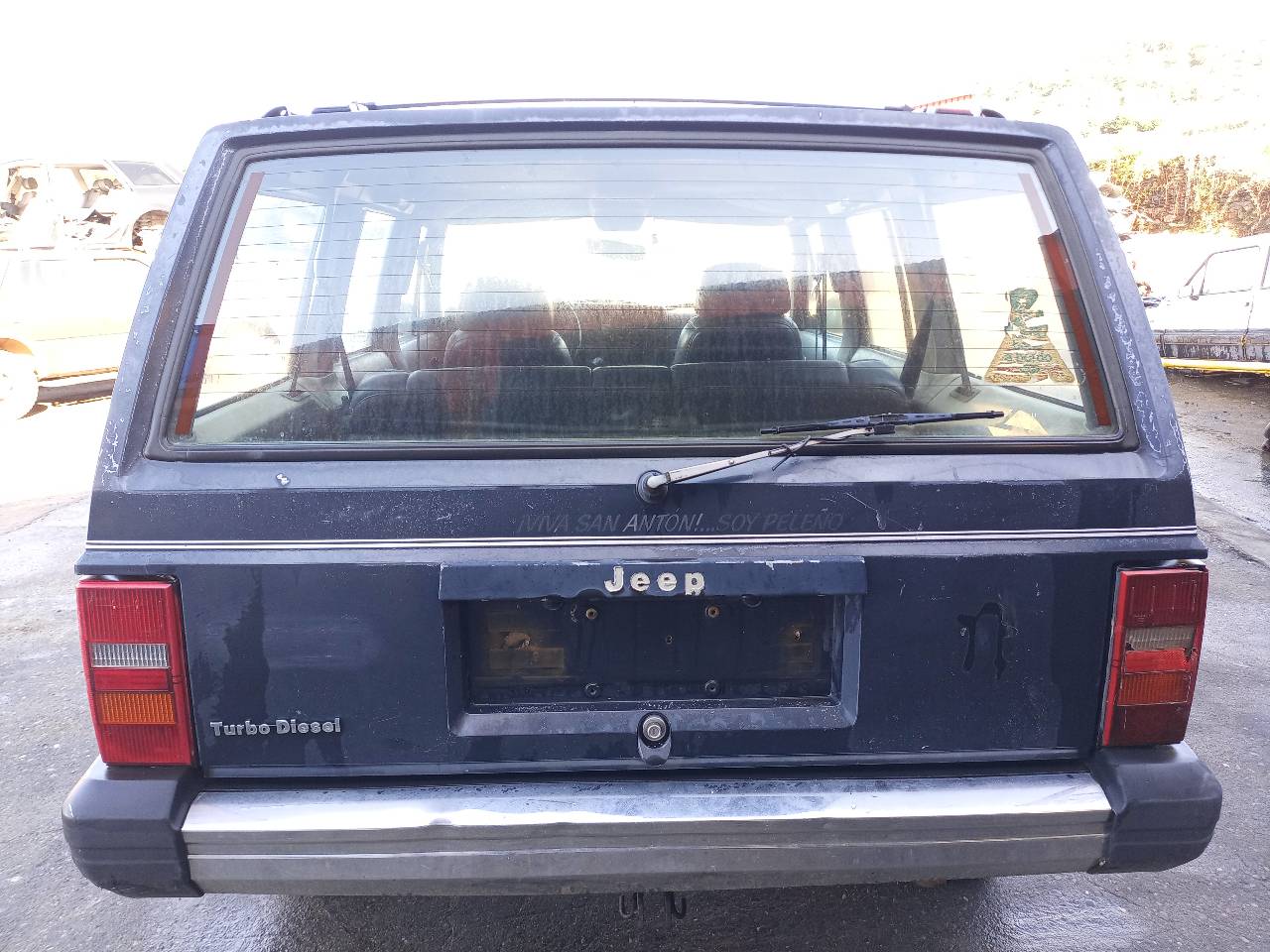 JEEP Cherokee 2 generation (XJ)  (1997-2001) Крышка багажника 55235531 24289257