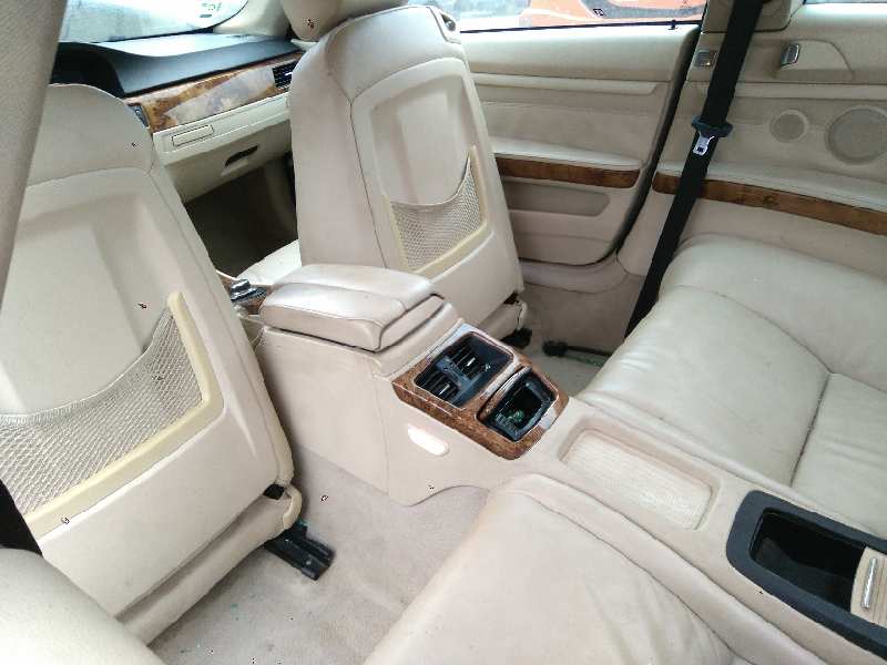 BMW 3 Series E90/E91/E92/E93 (2004-2013) Apatinė radiatorių panelės (televizoriaus) dalis 93179515 22514693
