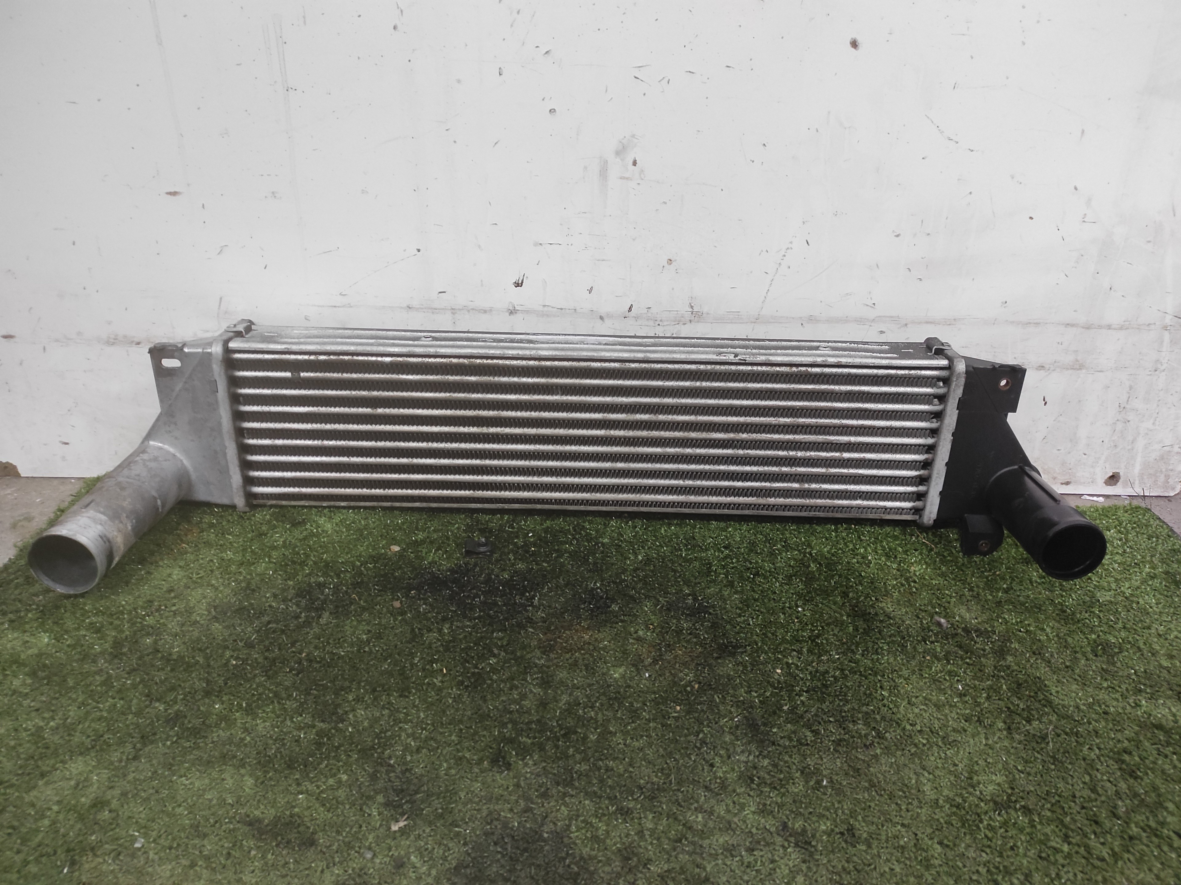 LAND ROVER Freelander 1 generation (1998-2006) Radiateur de refroidisseur intermédiaire 204D3 24690270