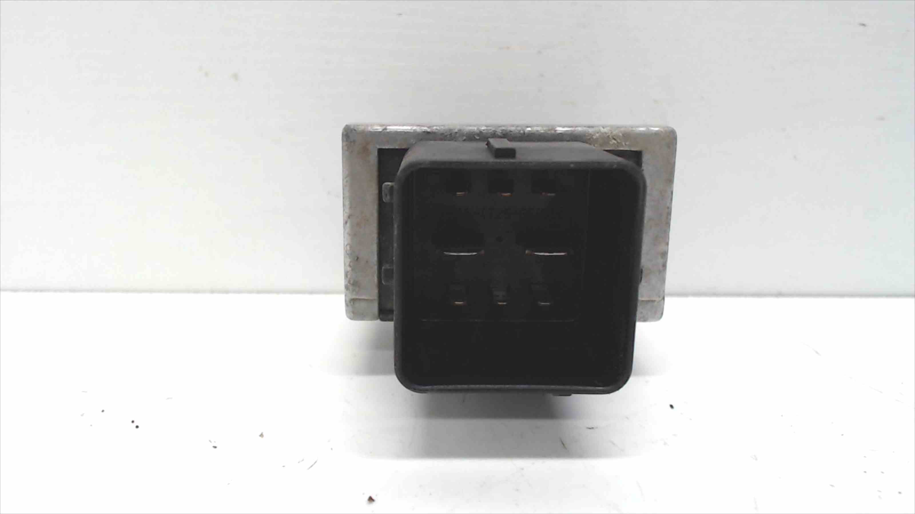 RENAULT Trafic 2 generation (2001-2015) Relays 8200859243 24689128