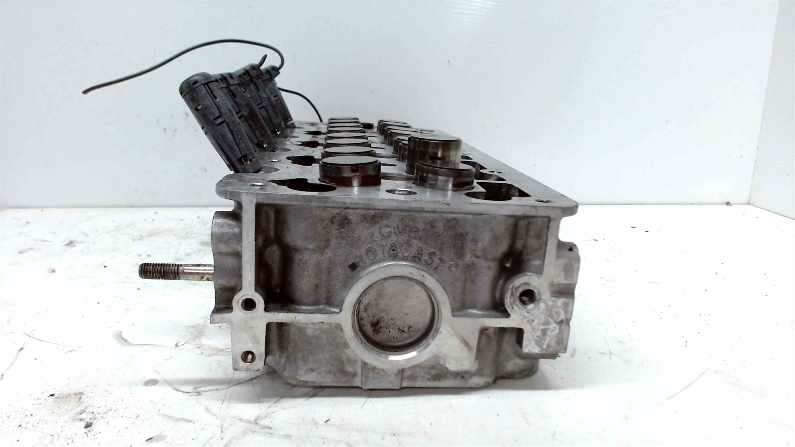 OPEL Combo C (2001-2011) Голова двигателя Y17DT 22521896