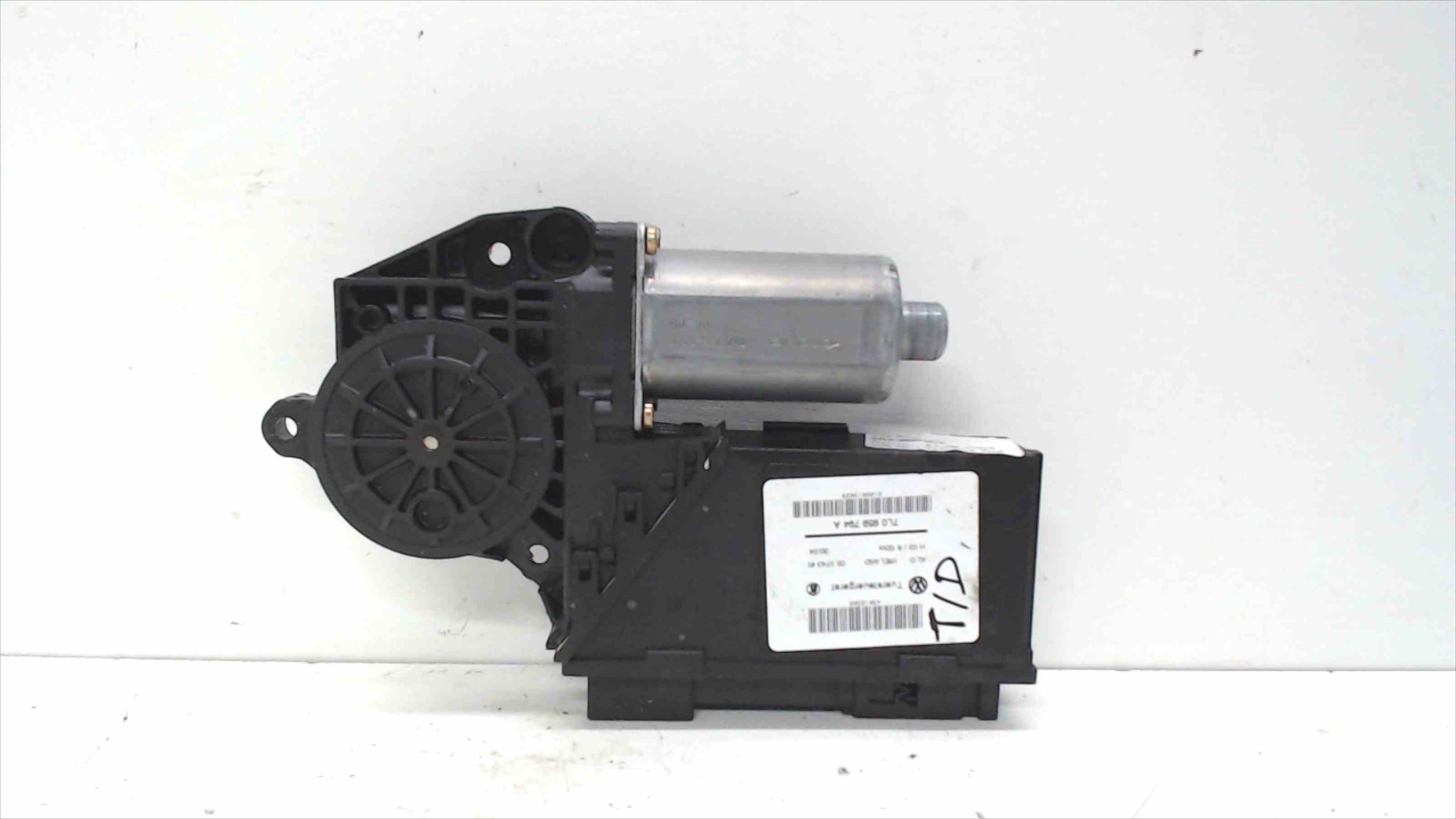 VOLKSWAGEN Touareg 1 generation (2002-2010) Motor de control geam ușă  dreapta spate 102236 22539058