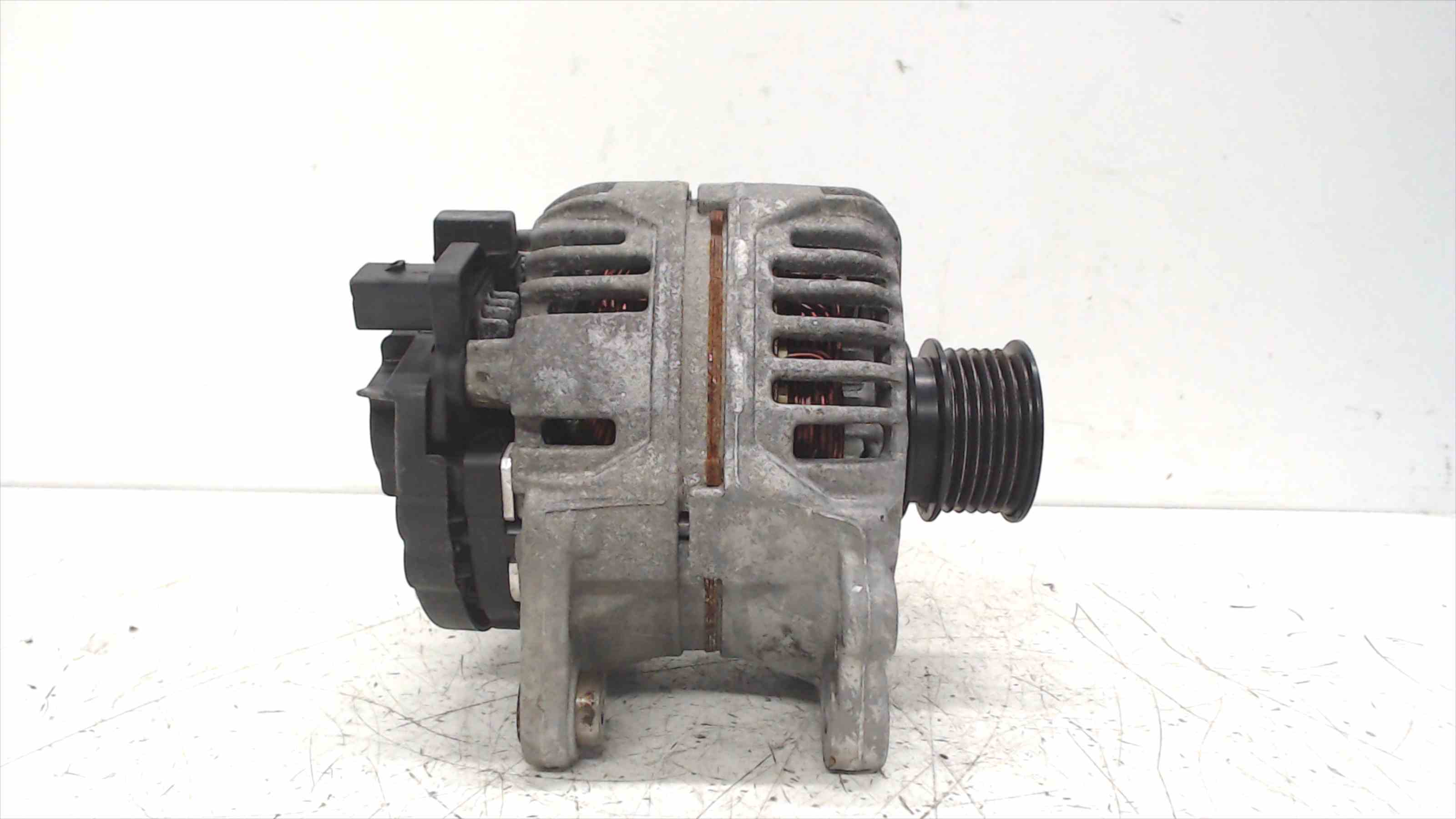 NISSAN Sunny N14 (1991-1995) Alternator 037903025M 24692540