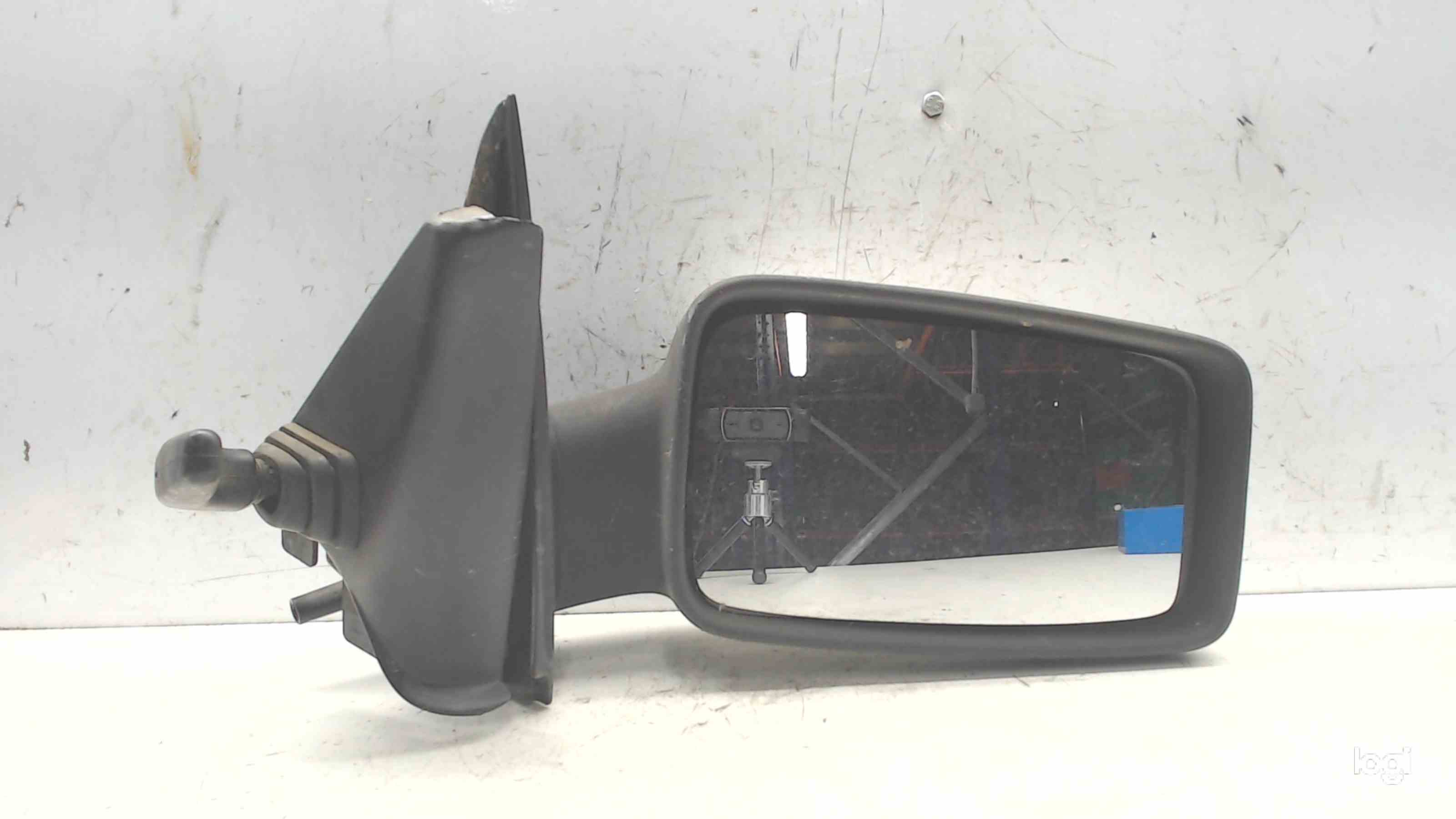 SEAT Toledo 1 generation (1991-1999) Priekinių kairių durų veidrodžio korpusas 1L0857508 24687445