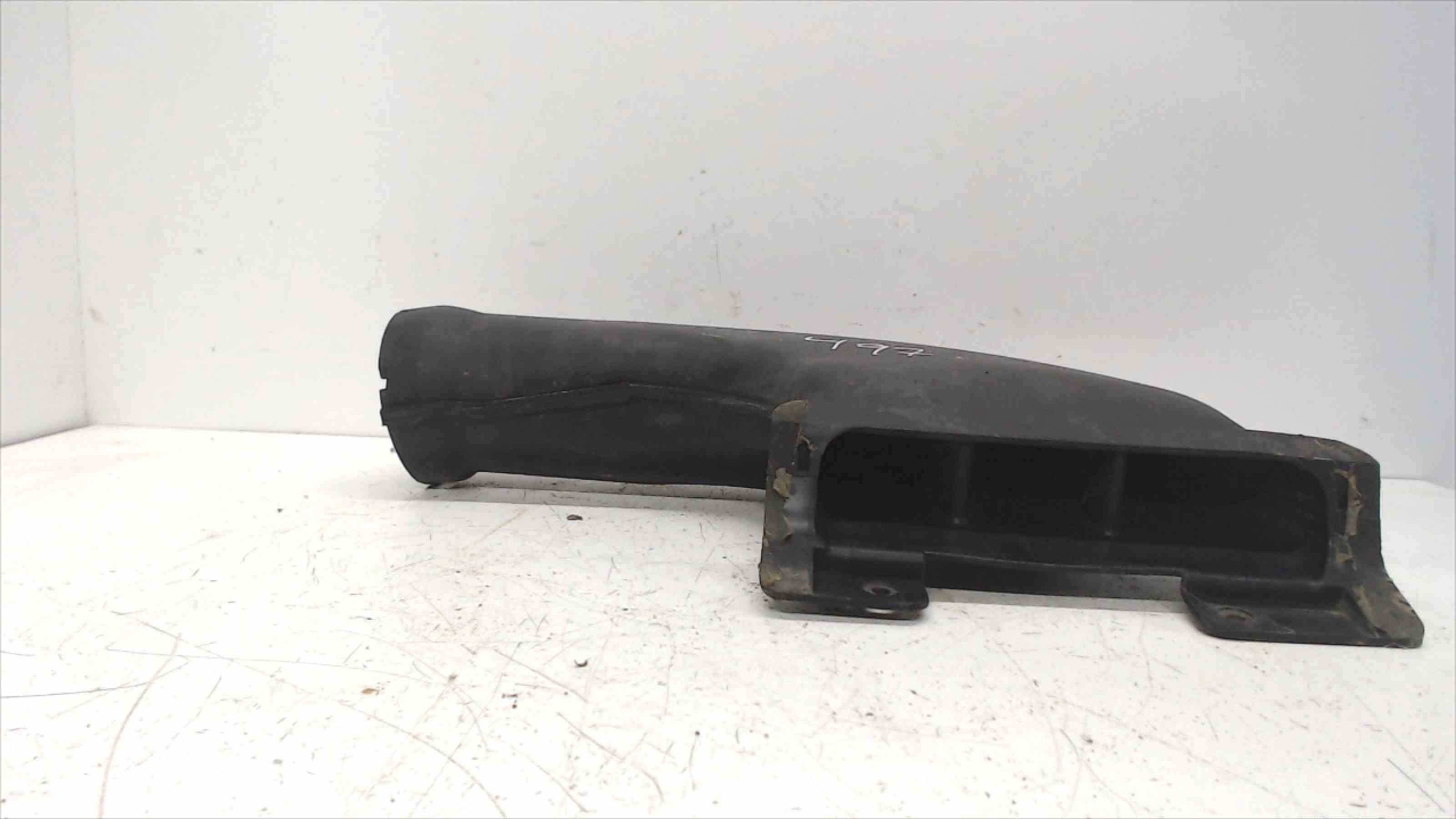 MITSUBISHI Pajero 3 generation (1999-2006) Other part MR404731 24691198