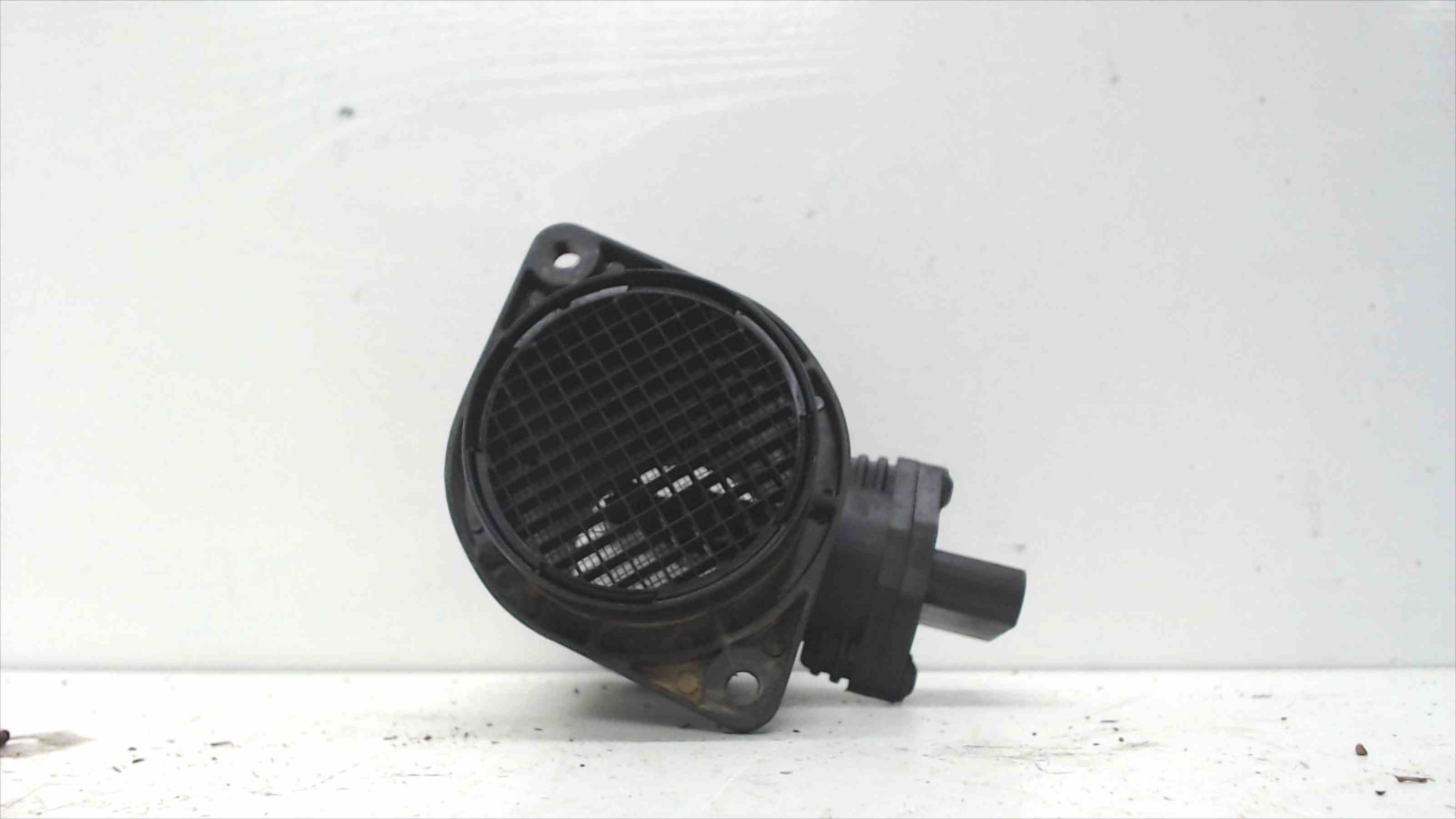 VOLKSWAGEN Passat B5 (1996-2005) Mass Air Flow Sensor MAF 0281002216 24690887