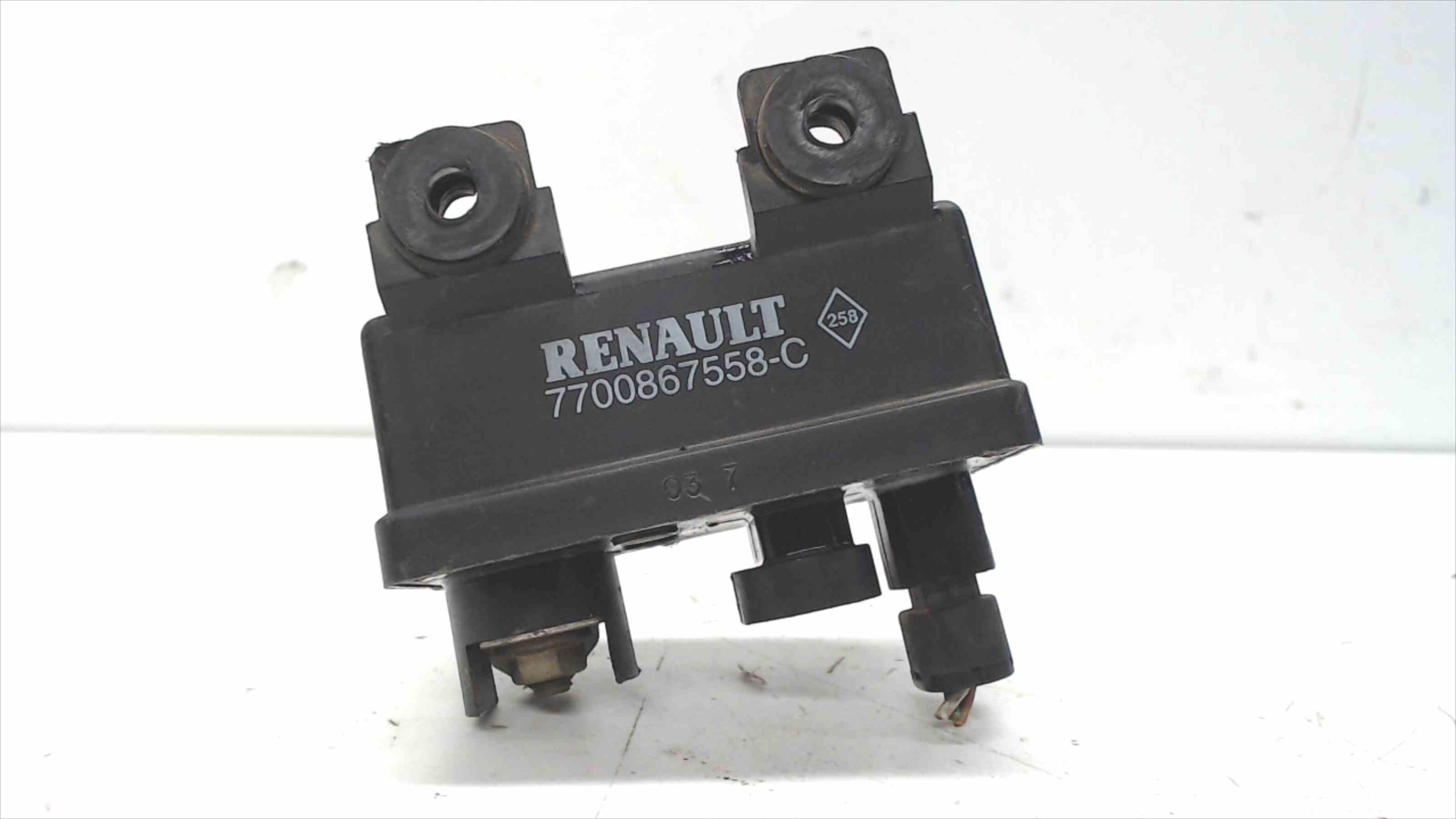 VOLVO S40 1 generation (1996-2004) Relays 7700867558C 24689674