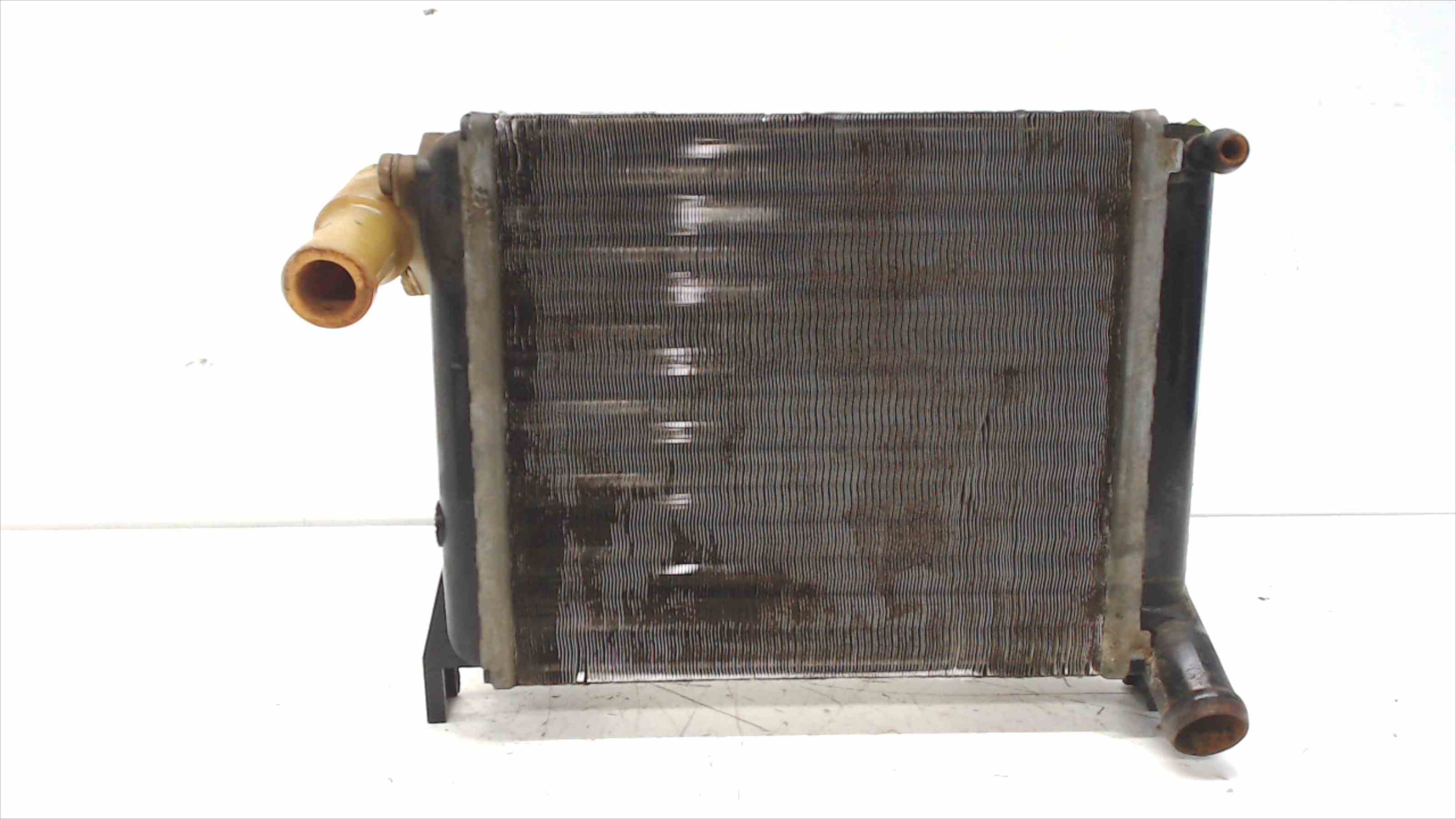 RENAULT 4 1 generation (1962-1991) Охлаждающий радиатор 22536867