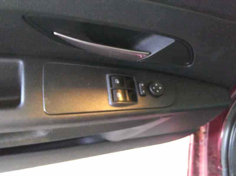 FIAT Grande Punto 1 generation (2006-2008) Priekinių kairių durų išorinė rankenėlė 24685435