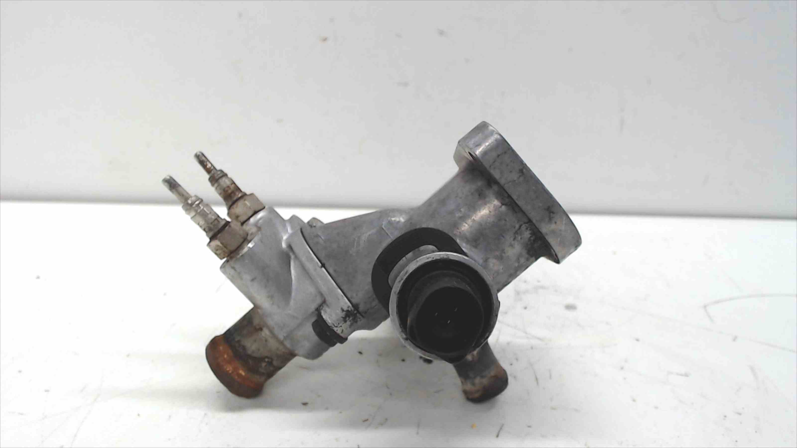 VOLKSWAGEN Thermostat 038121133A 24689440