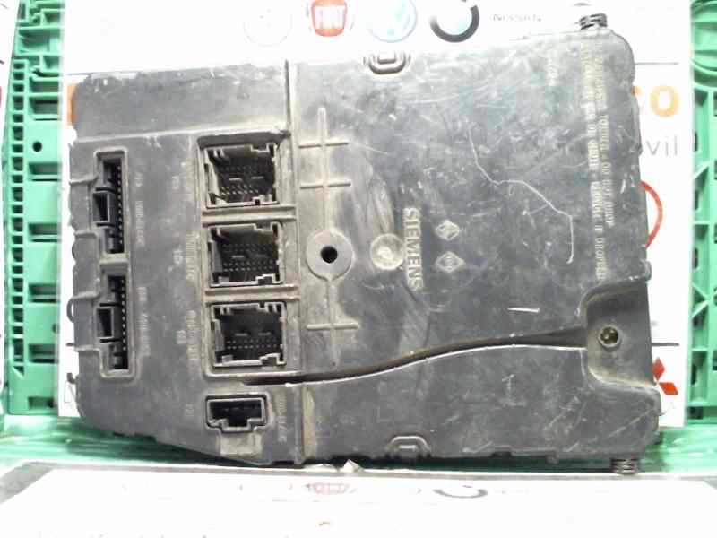 RENAULT Megane 2 generation (2002-2012) Fuse Box 8200306434 24680317