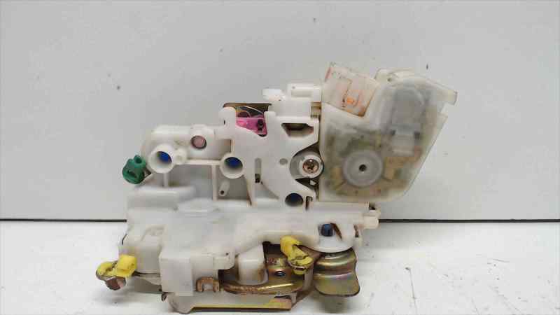 MERCEDES-BENZ Front Right Door Lock 805025P01A 24682163