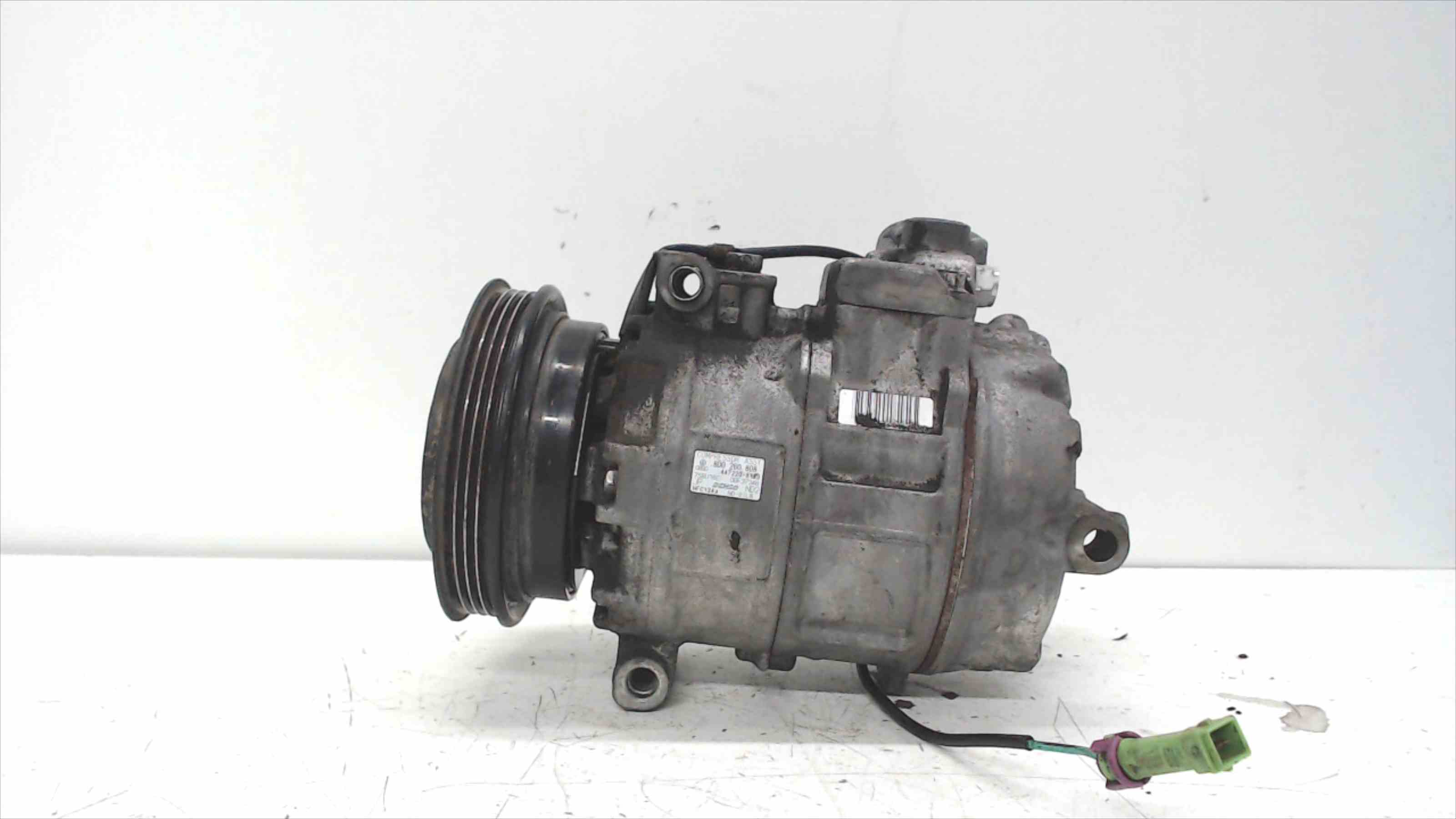 VOLKSWAGEN Passat B5 (1996-2005) Air Condition Pump 8D0260808 24289455