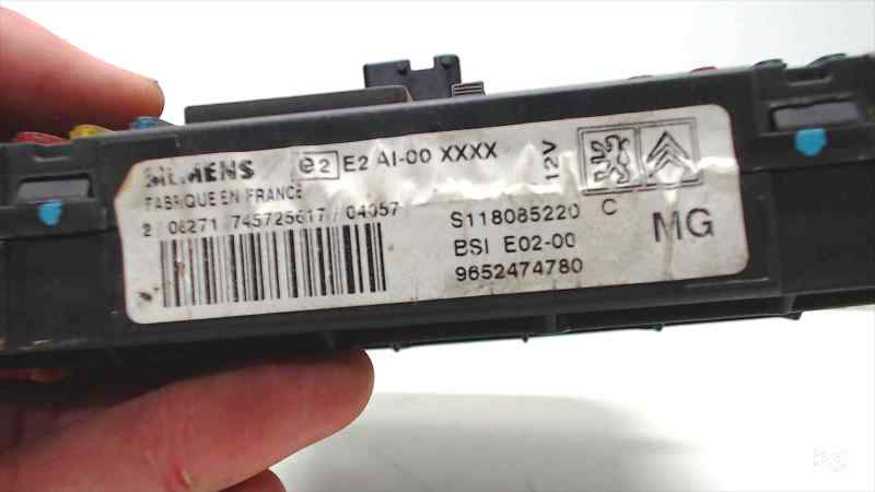 PEUGEOT 206 1 generation (1998-2009) Fuse Box 9652474780,8HX,S118085220 24680863