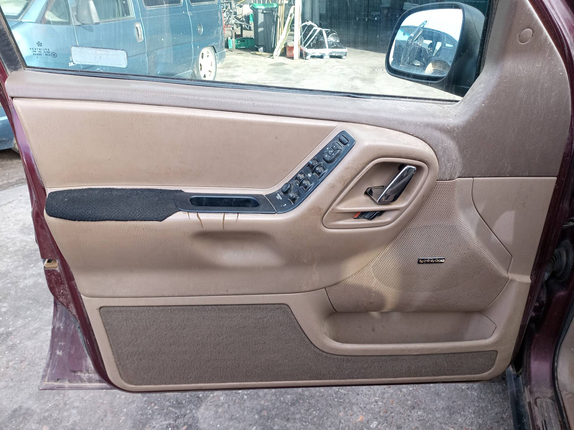 JEEP Grand Cherokee 2 generation (WJ) (1999-2004) Front Left Door Panel TM051K5AA 24685515