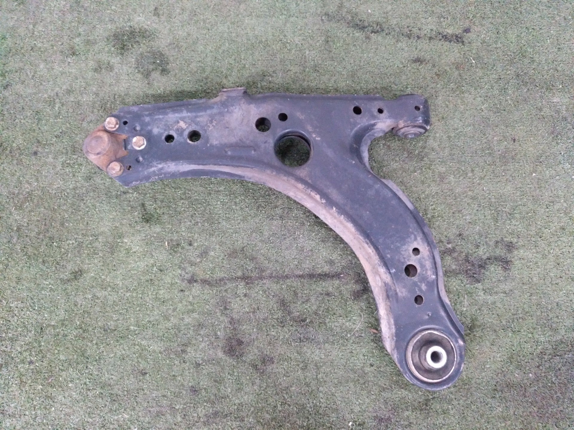 AUDI Spider 916 (1995-2006) Front Right Arm 24688782